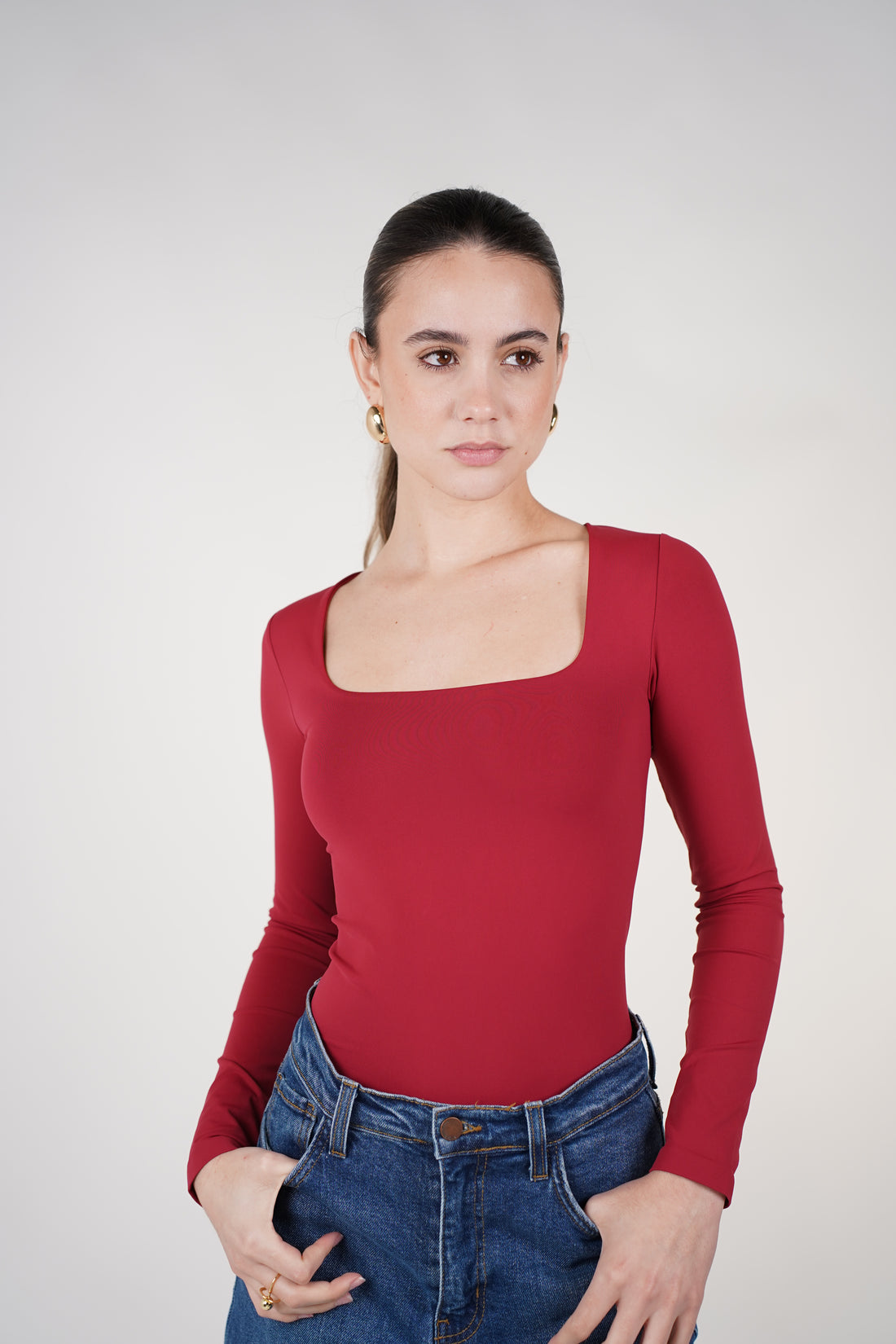 Haileycita Square Bodysuit – Sleek Long-Sleeve Square Neck Essential