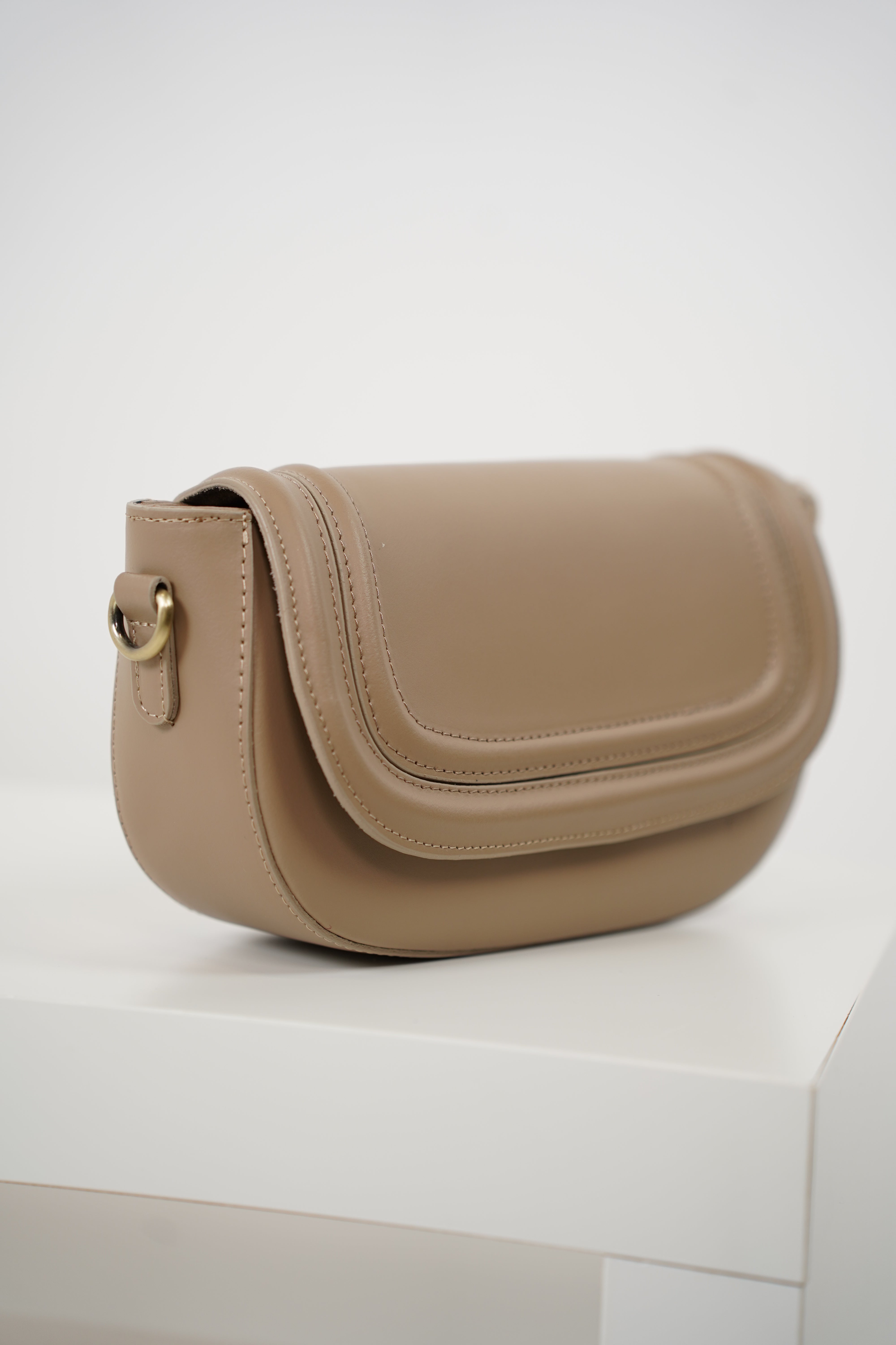 Zira Bag – Taupe Italian Leather Saddle Bag