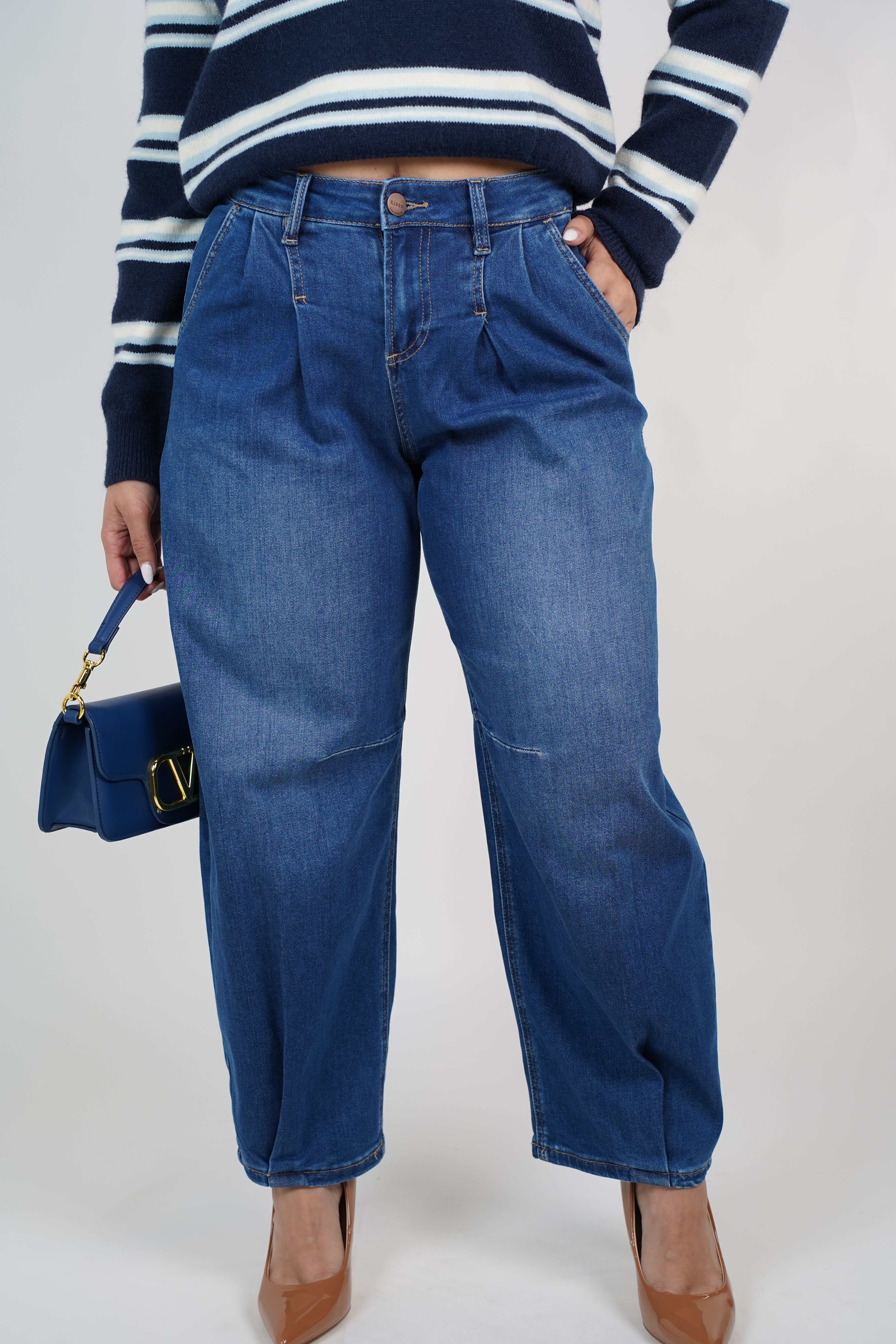 Kori Cropped Barrel Jeans