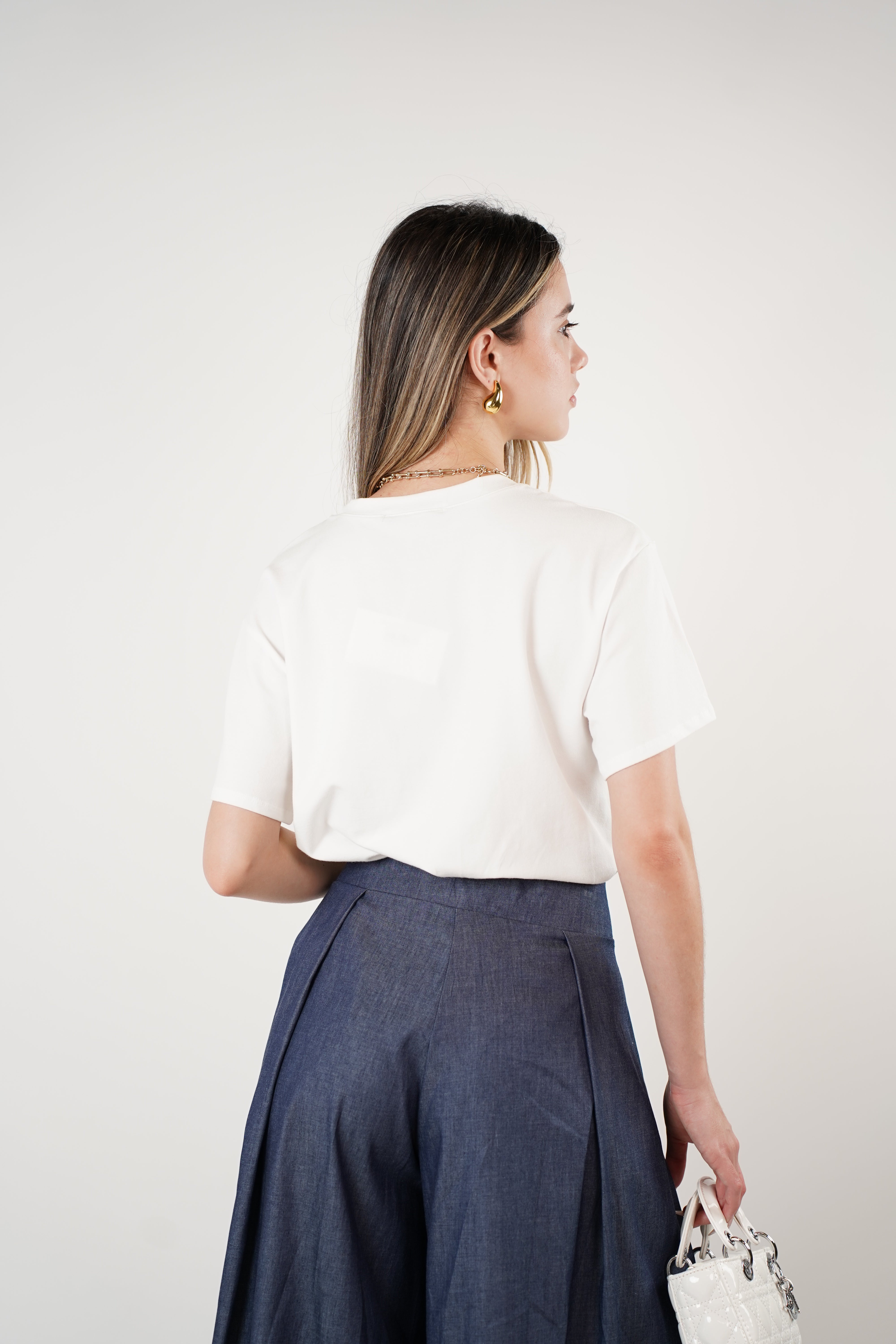 Zarin Vibes Graphic Top – Fresh & Playful Lemon Print Tee