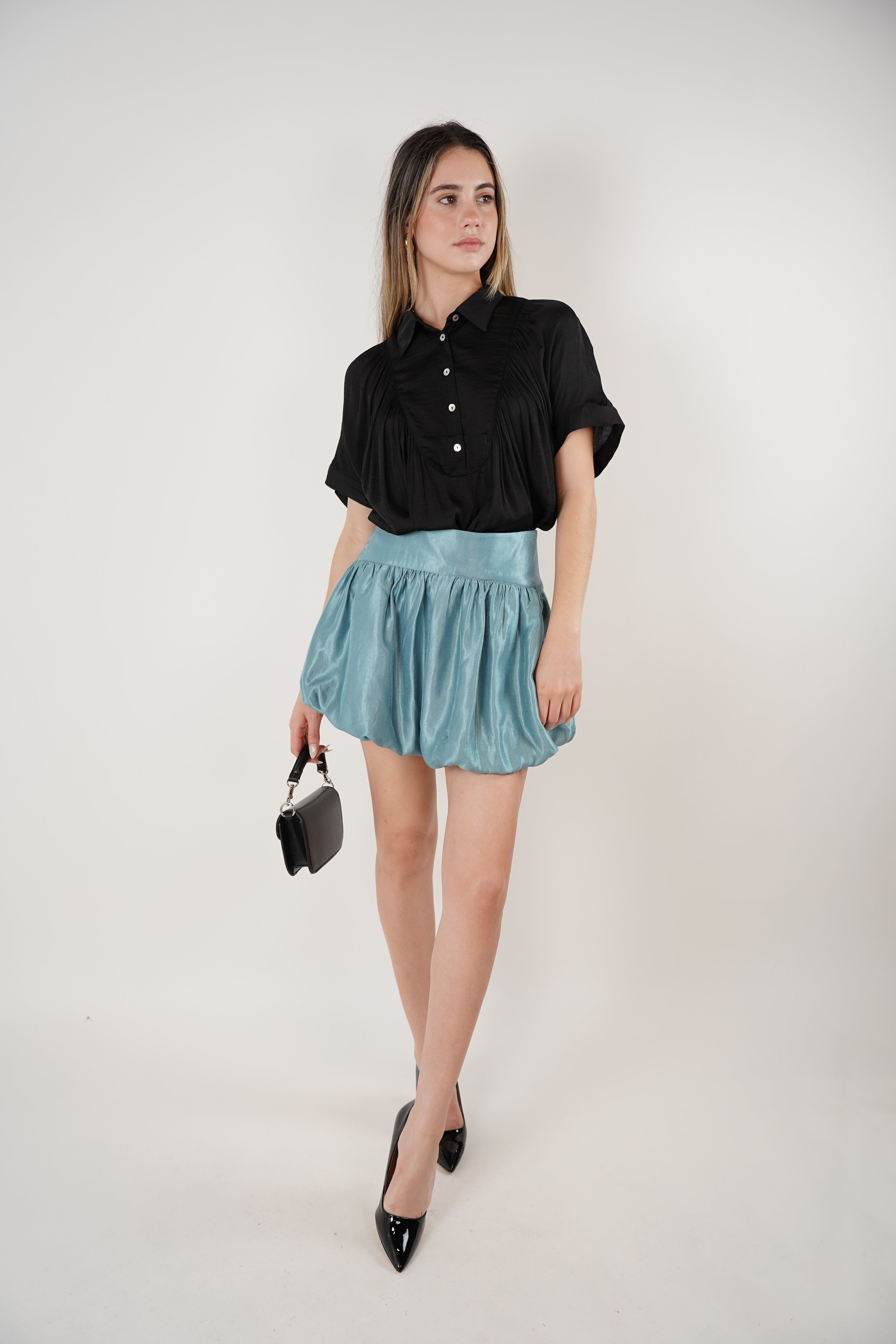 Jeyra Flaca Top – Draped Black Blouse with Modern Ease