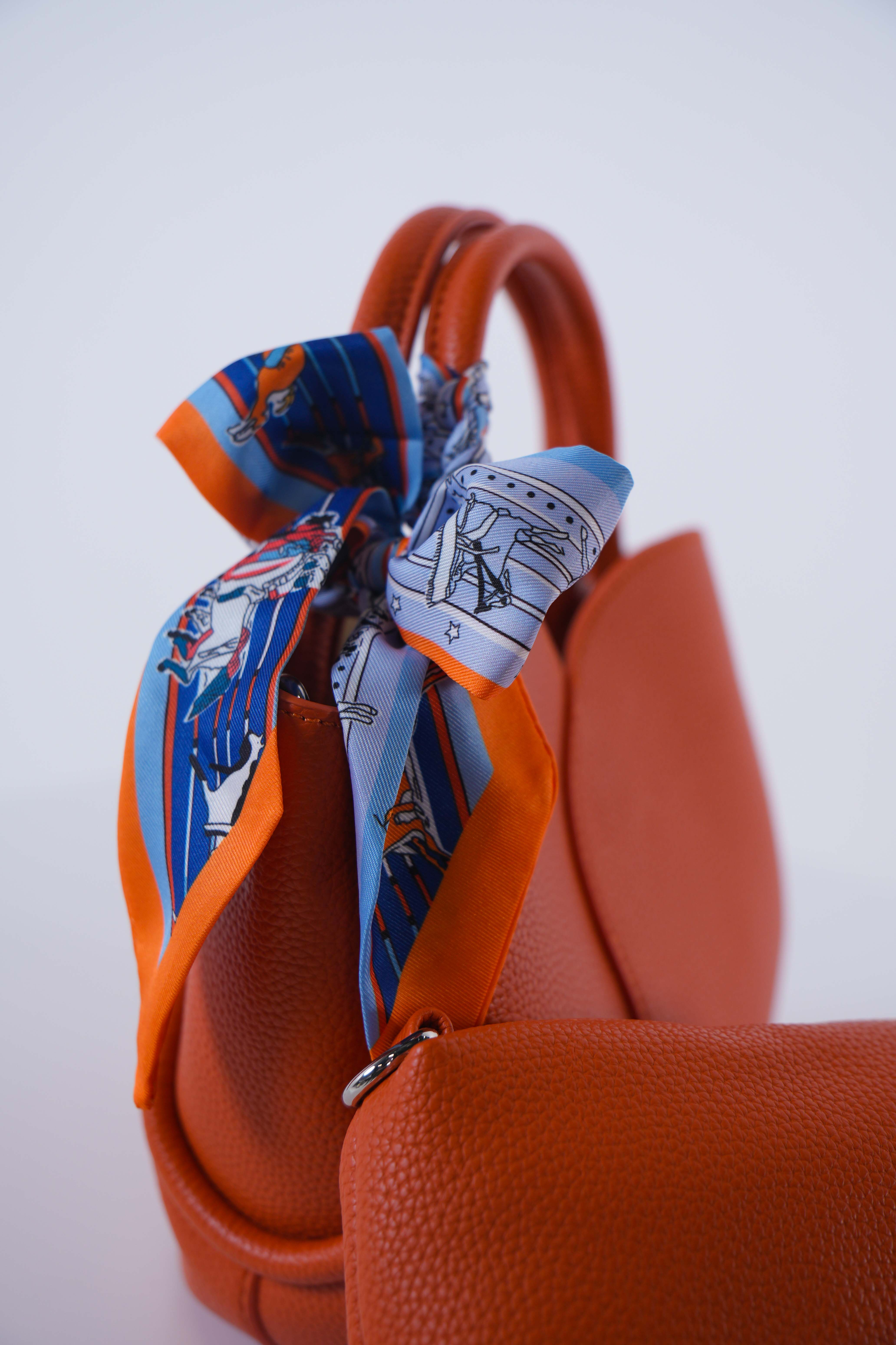 Kylyn Bucket Handbag