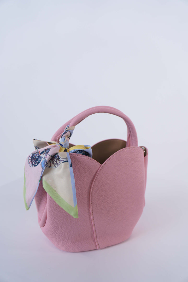 Kylyn Bucket Handbag