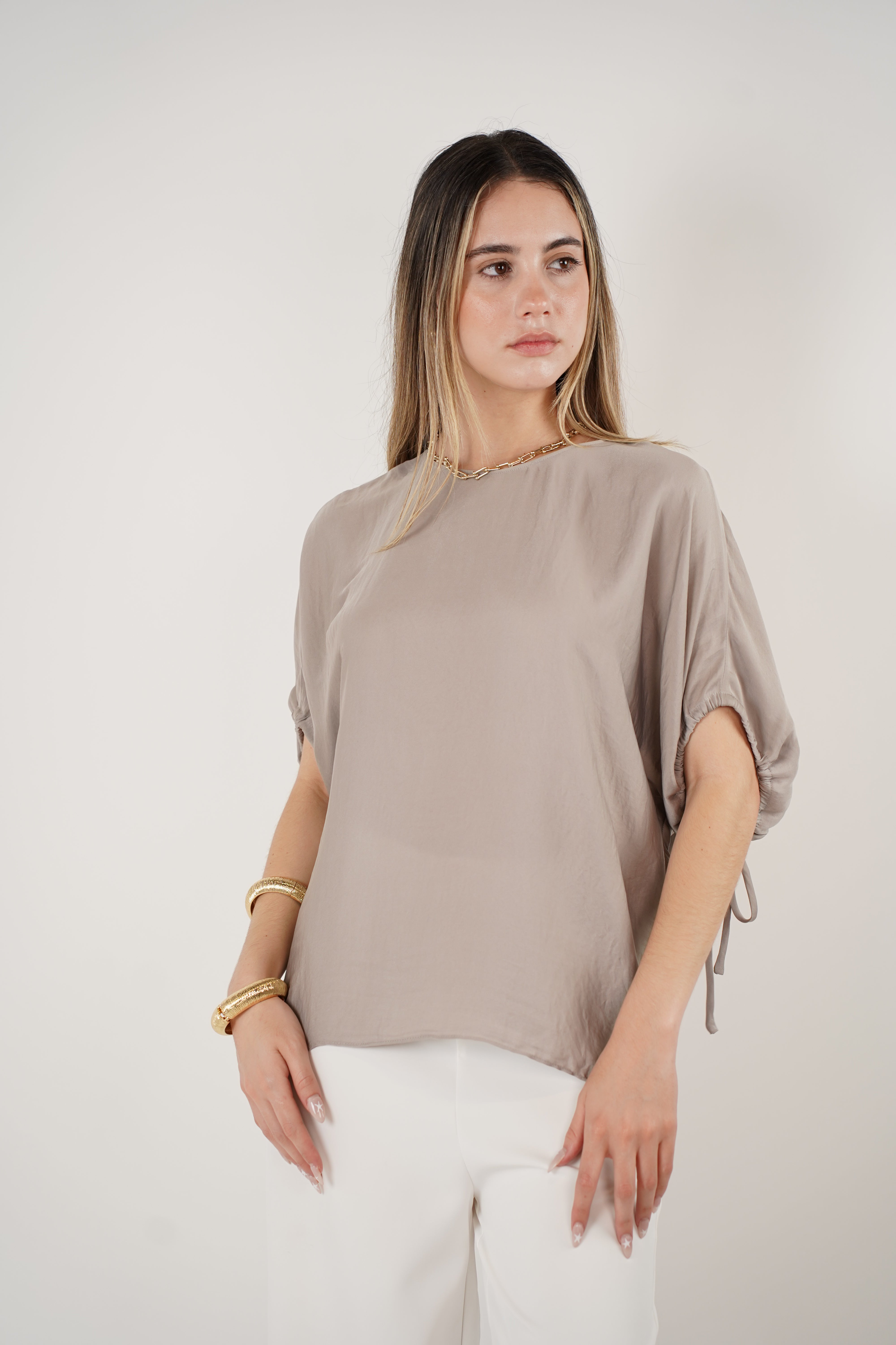 Zovi Flaca Top – Effortless Relaxed Fit Blouse