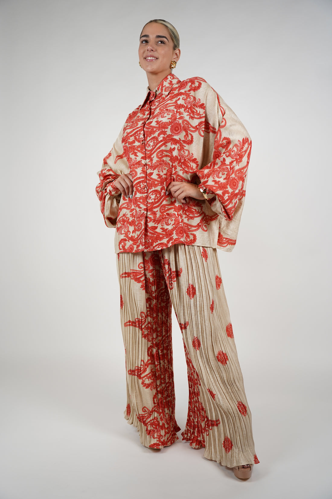 Lumi Pants Set – Floral Satin Two-Piece for Effortless Glam