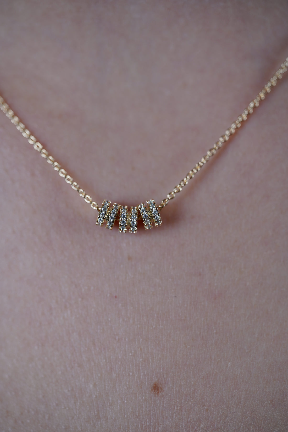 Vere Thin Necklace – Dainty Gold Chain with Crystal Barrel Charms