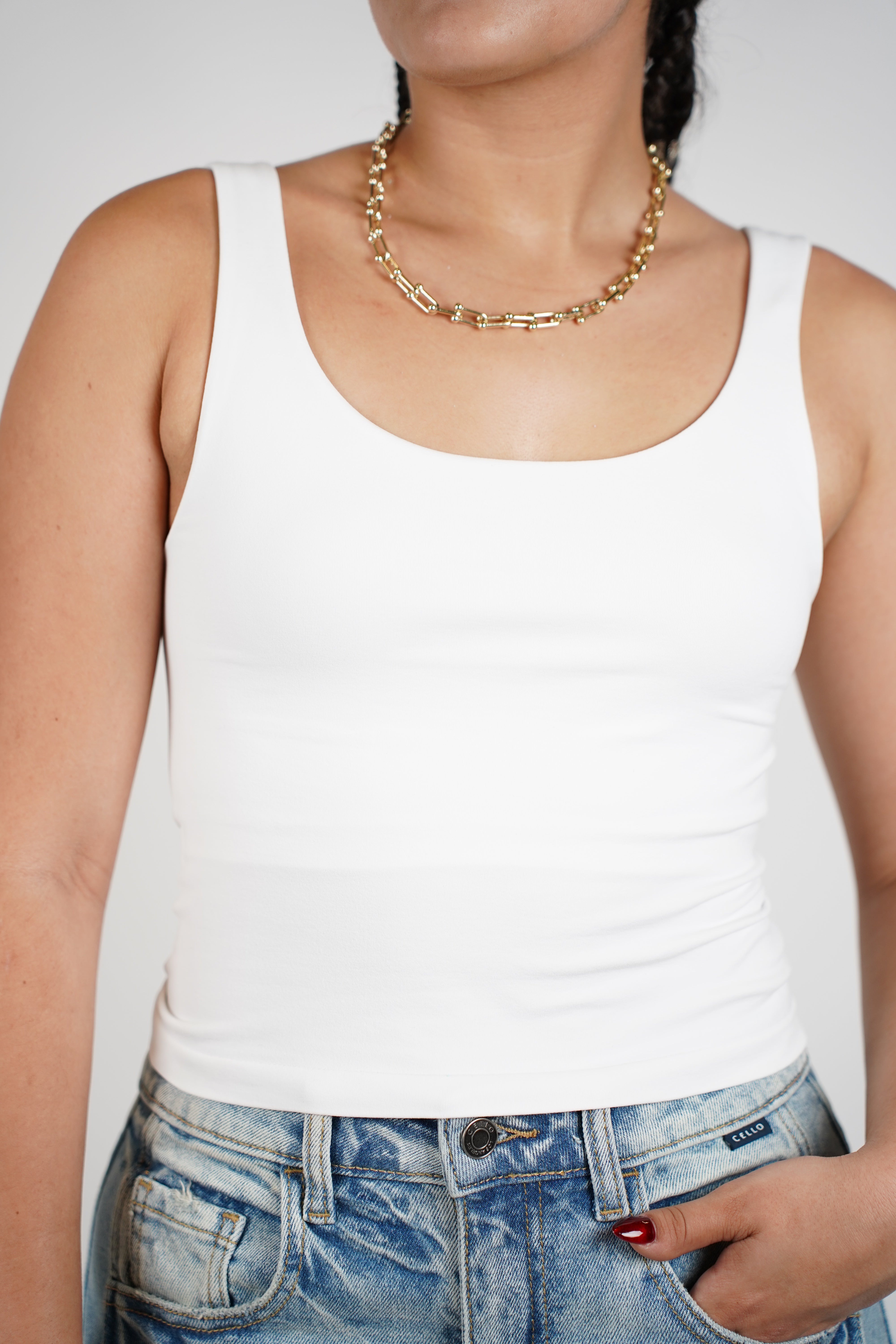 Hela Tank Crop Top – Soft Stretch Basics You’ll Live In