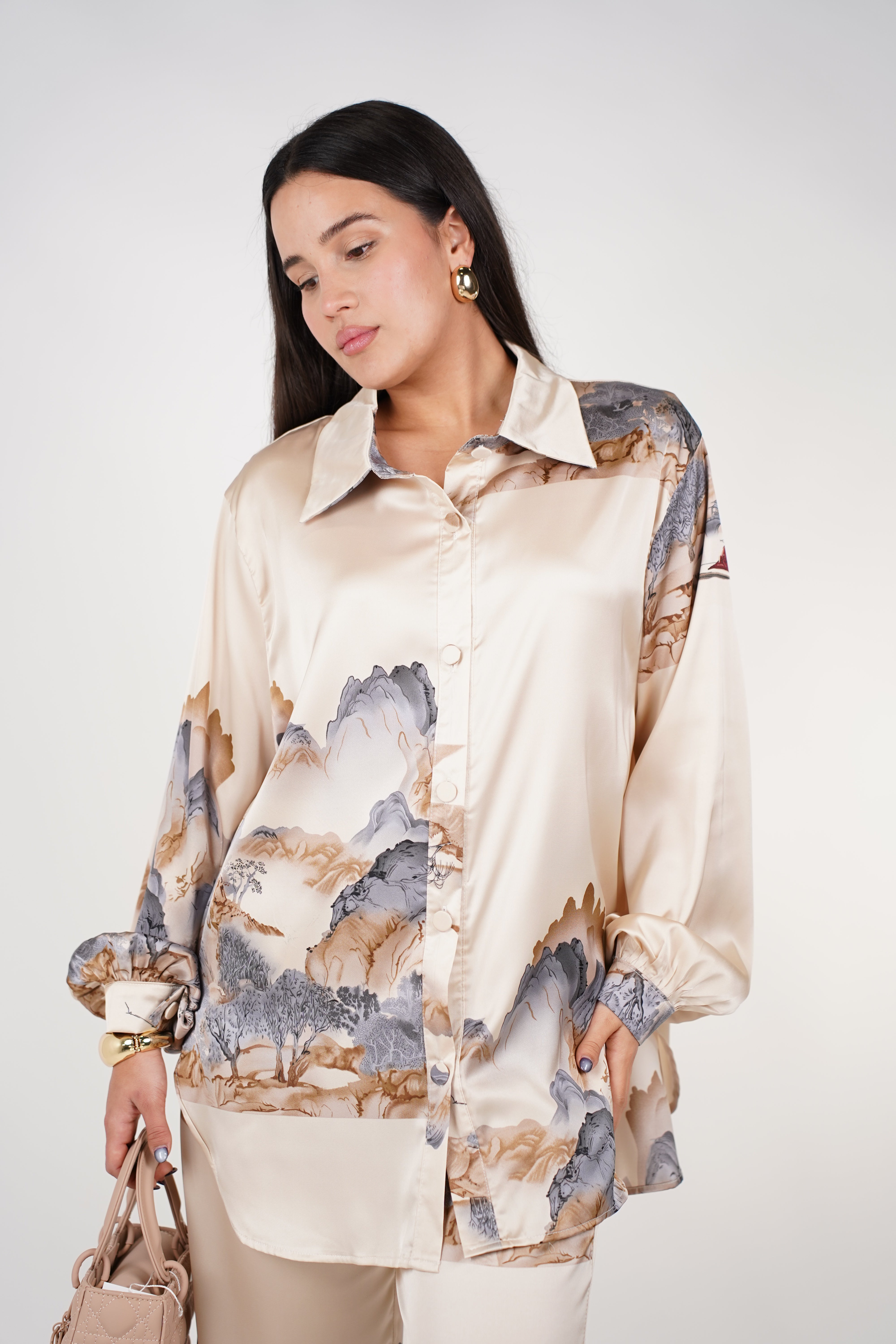 Lunare Stamped Pants Set – Elegant Satin Two-Piece Luxe Look