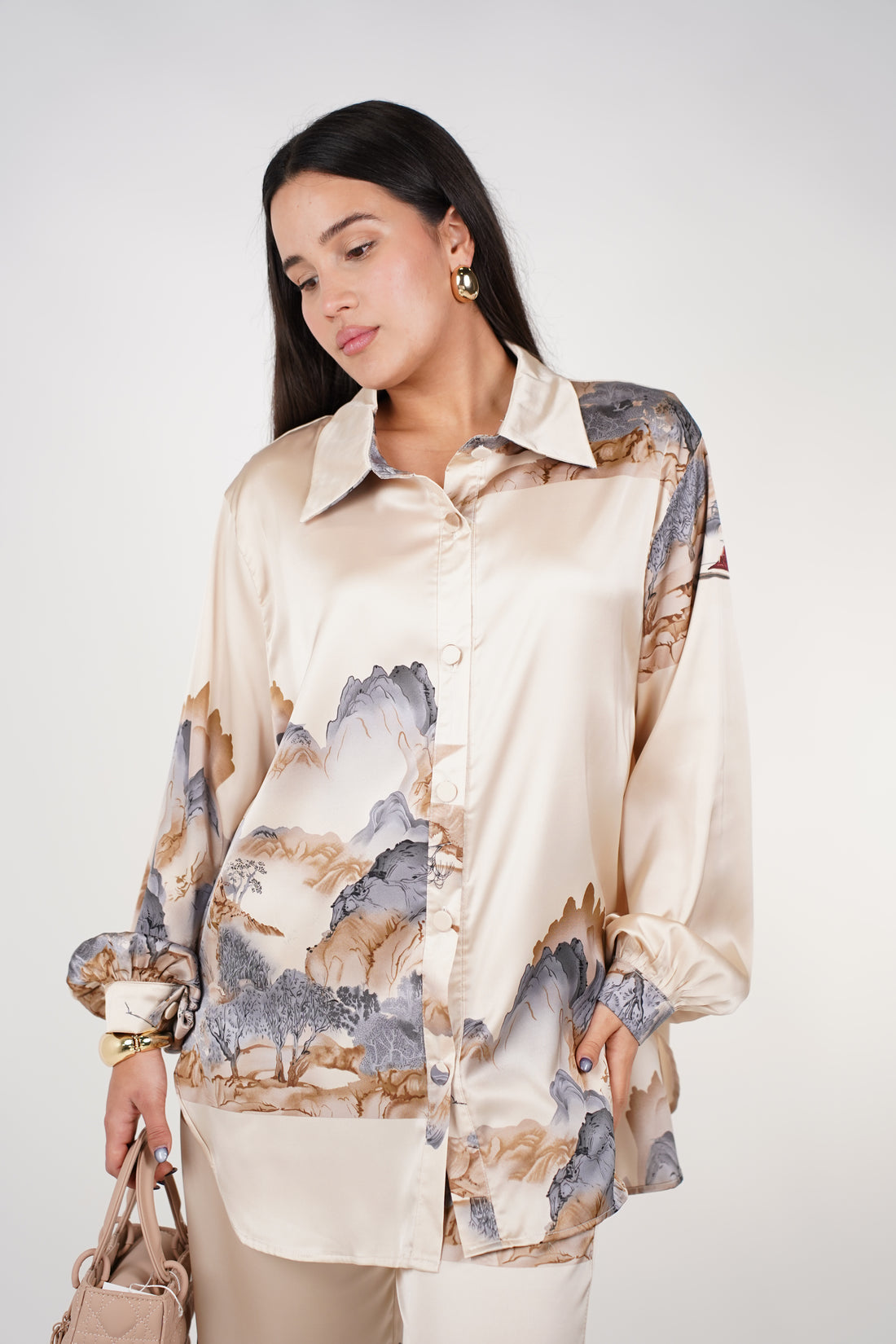 Lunare Stamped Pants Set – Elegant Satin Two-Piece Luxe Look