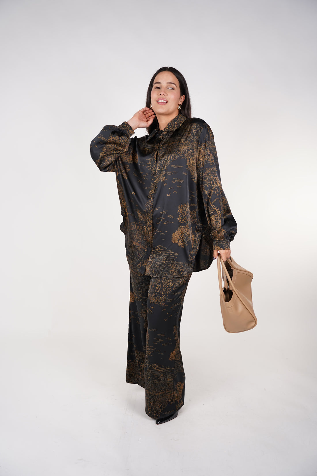 Kelis Stamped Pants Set – Effortlessly Luxe & Elevated