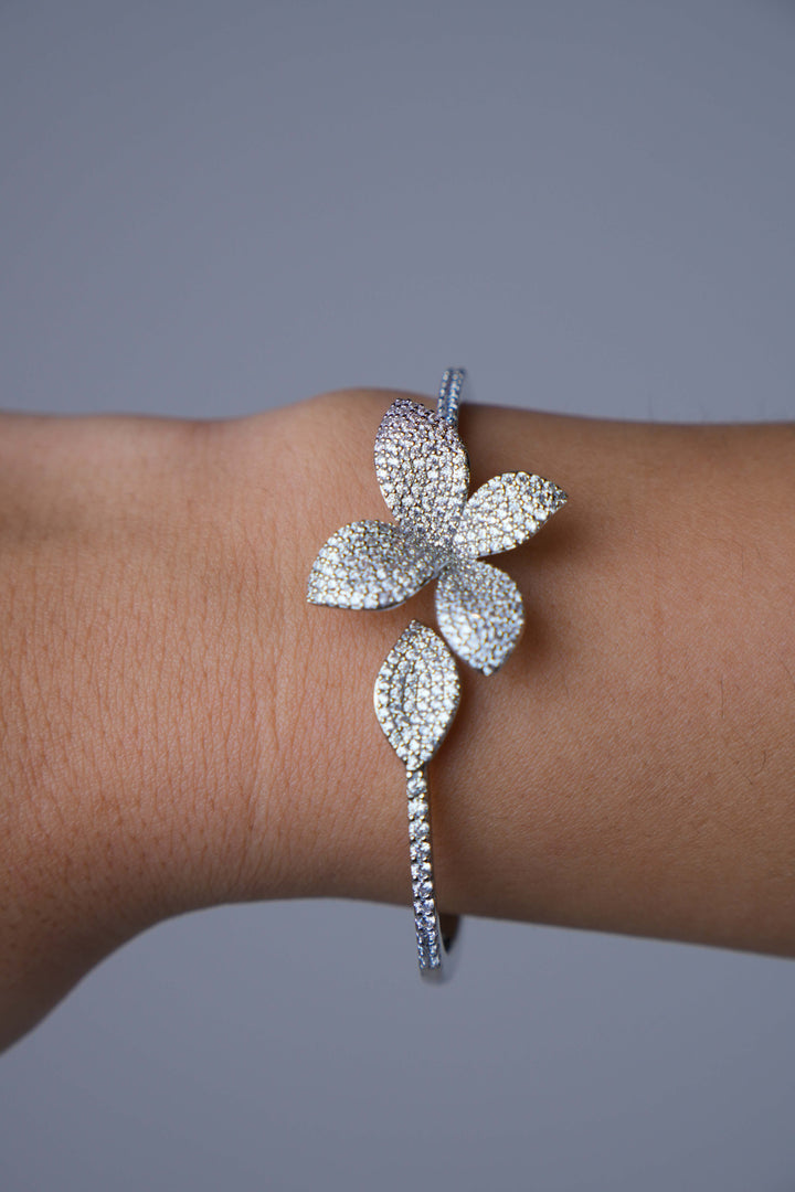 Arix Flower Bracelet
