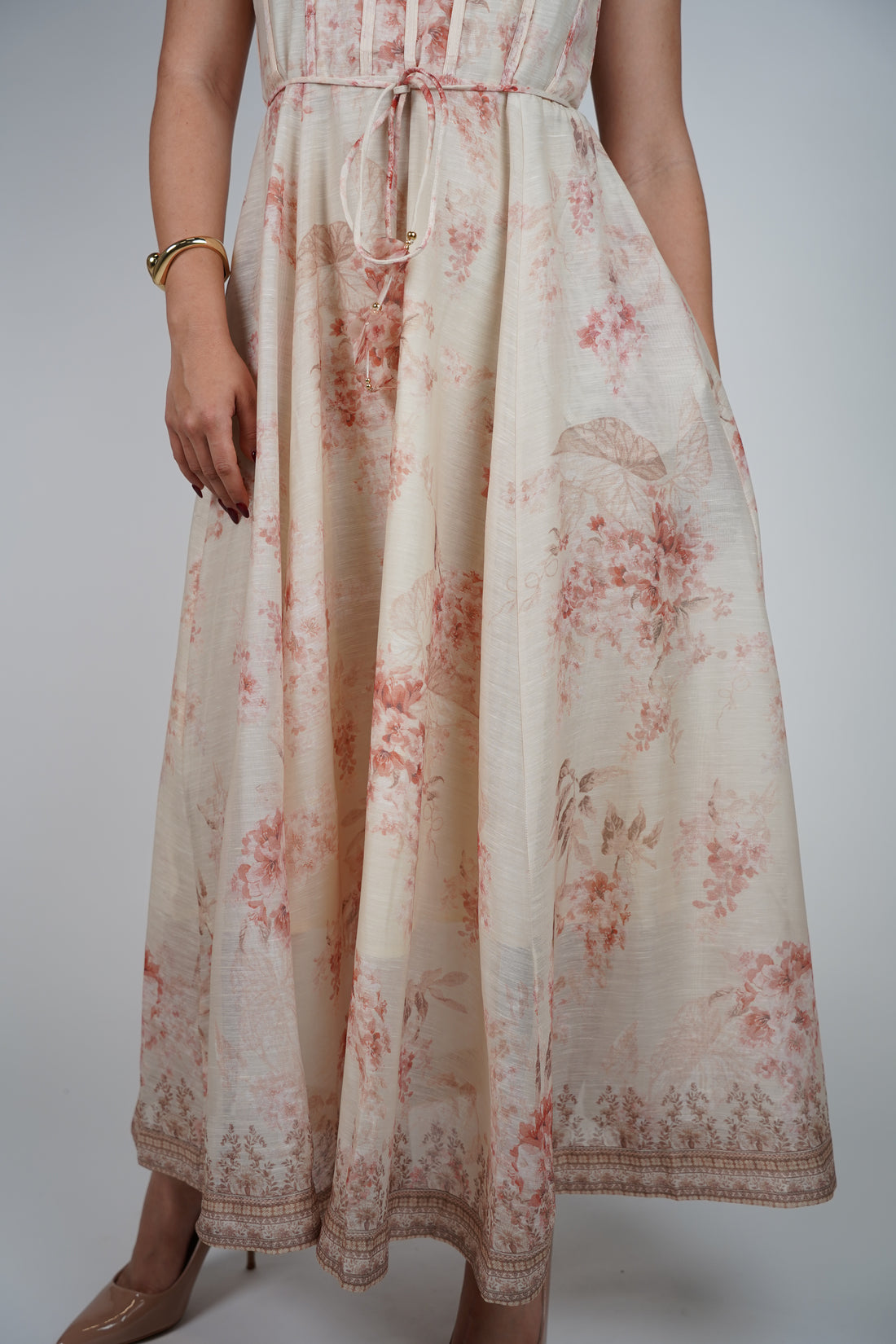 Kima Vintage Maxi Dress – Romantic Corset-Style Silhouette