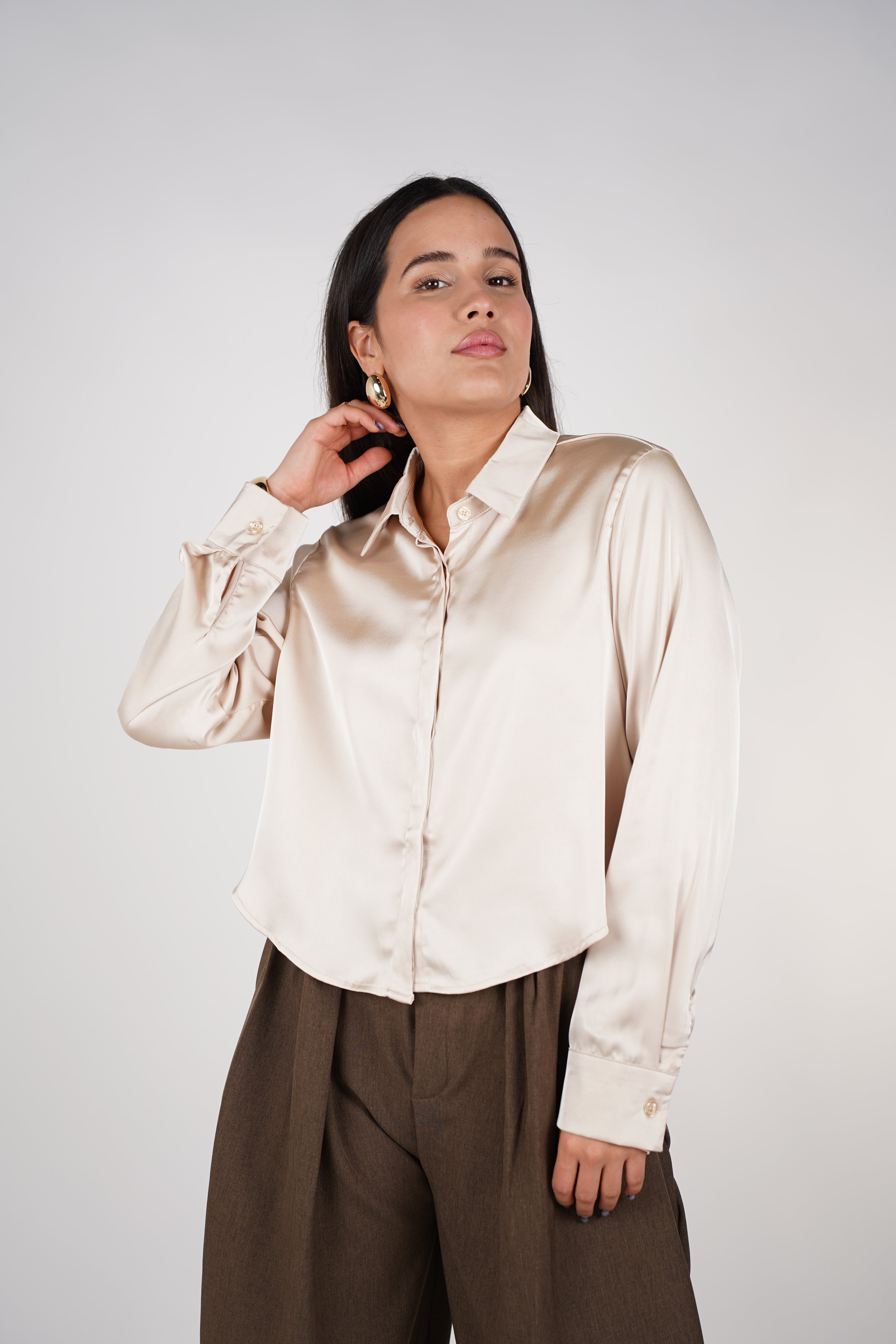 Lissey Silk Cropped Blouse – Luxe, Soft & Effortlessly Elevated