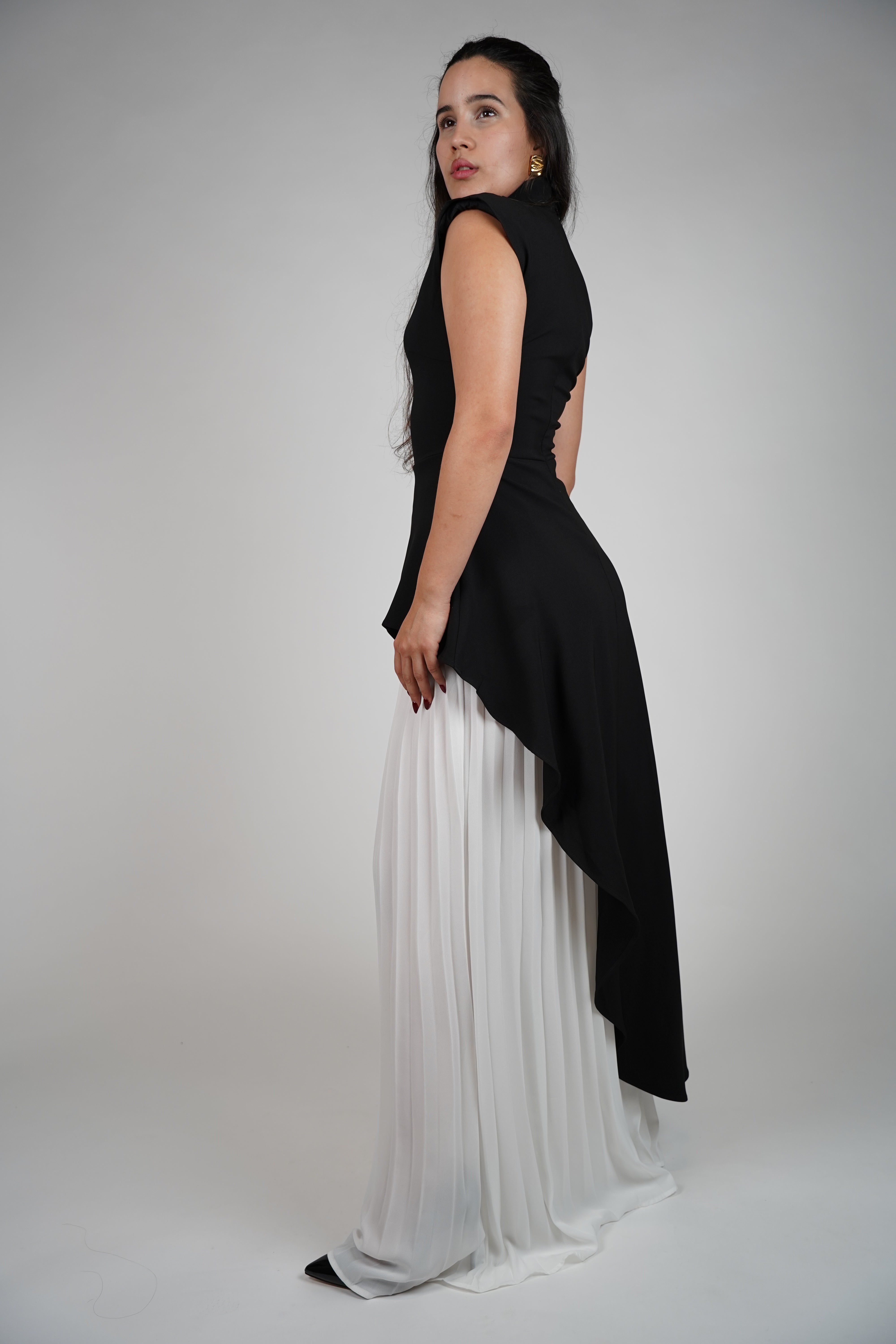 Kima Elegant Set – Structured Meets Flowing for Elevated Impact