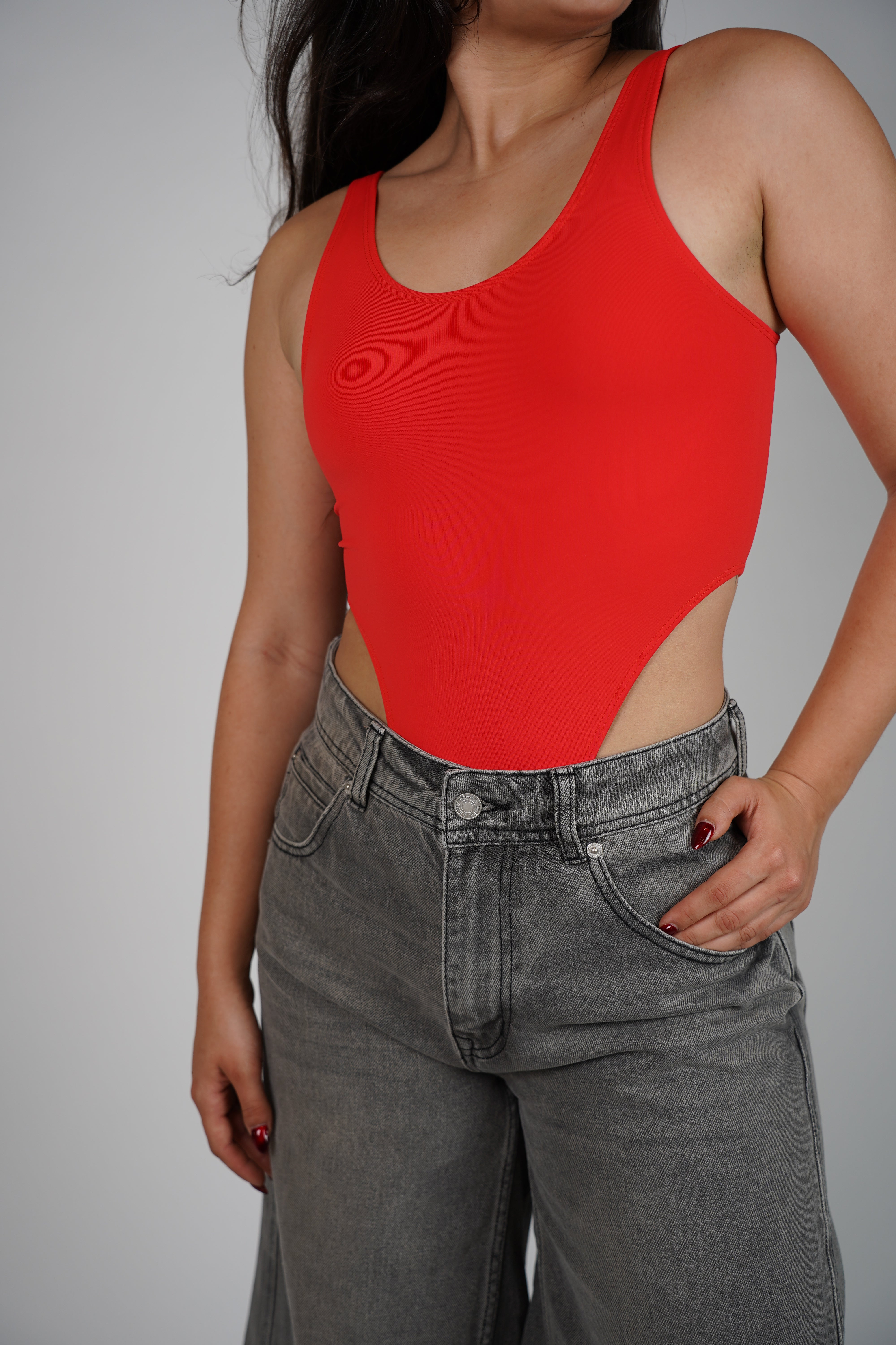 Lasa Highcut Tank Bodysuit – Seamless & Sleek Everyday Essential