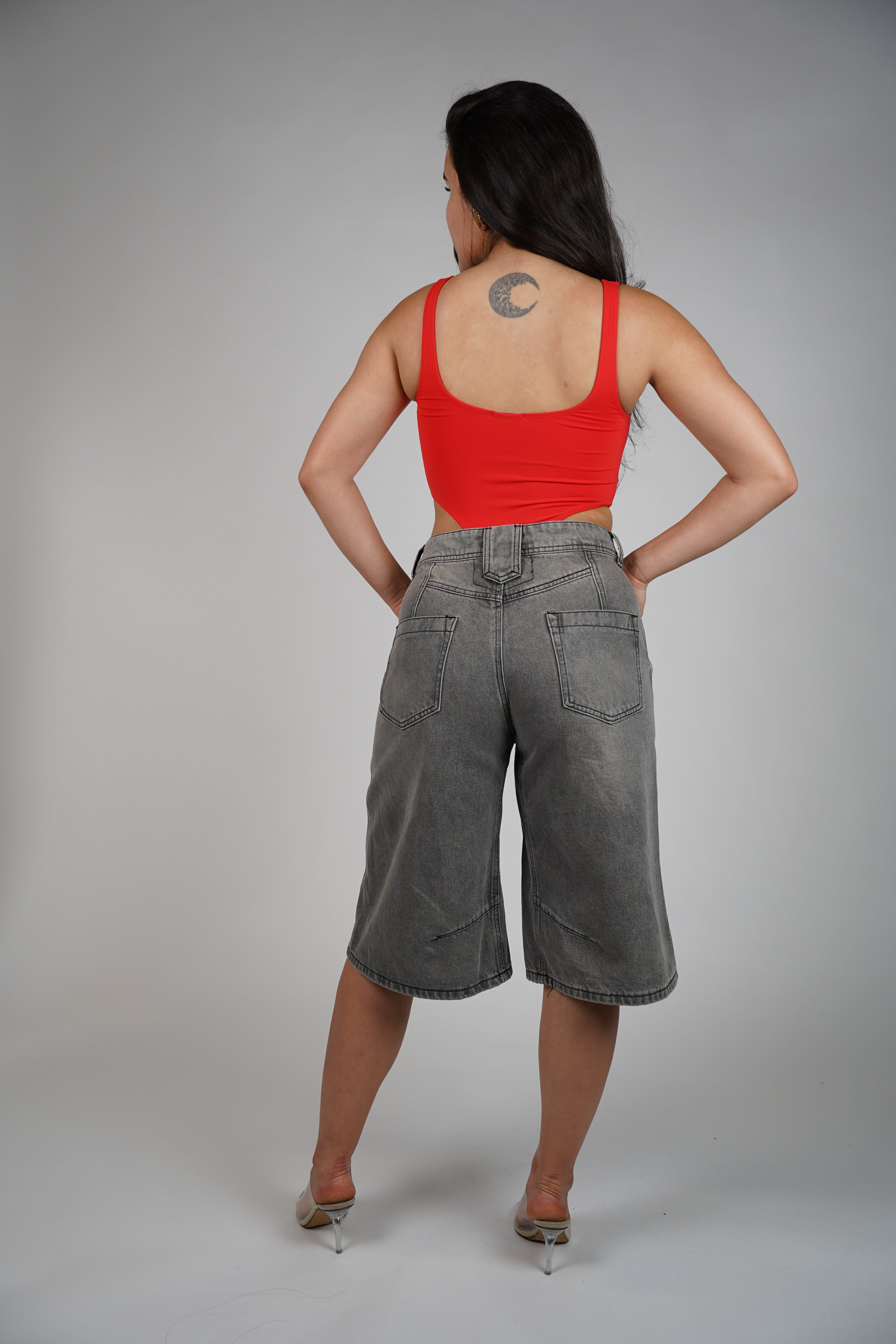 Lasa Highcut Tank Bodysuit – Seamless & Sleek Everyday Essential