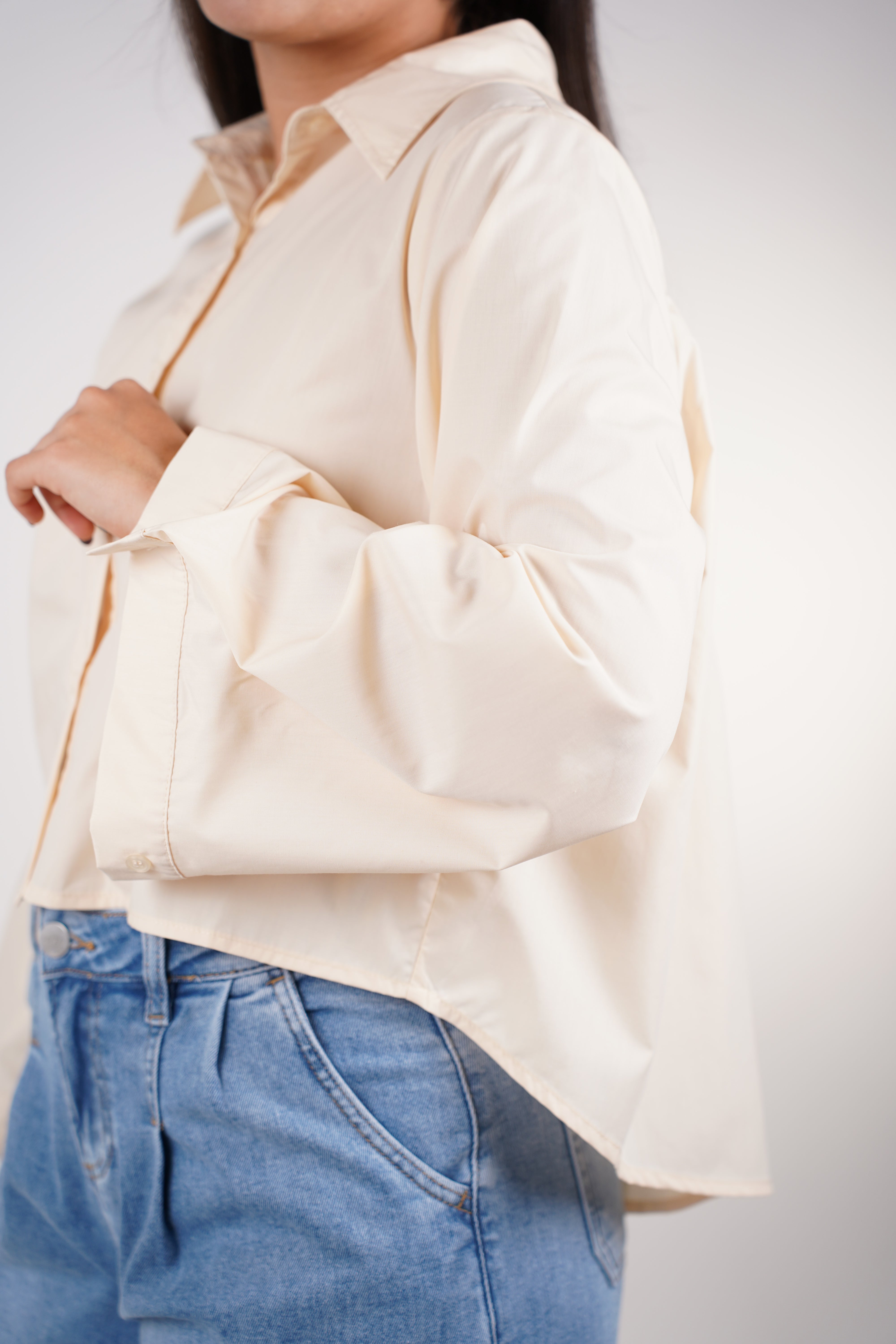 Fiora Cropped Poplin Shirt | Black Button-Down Top