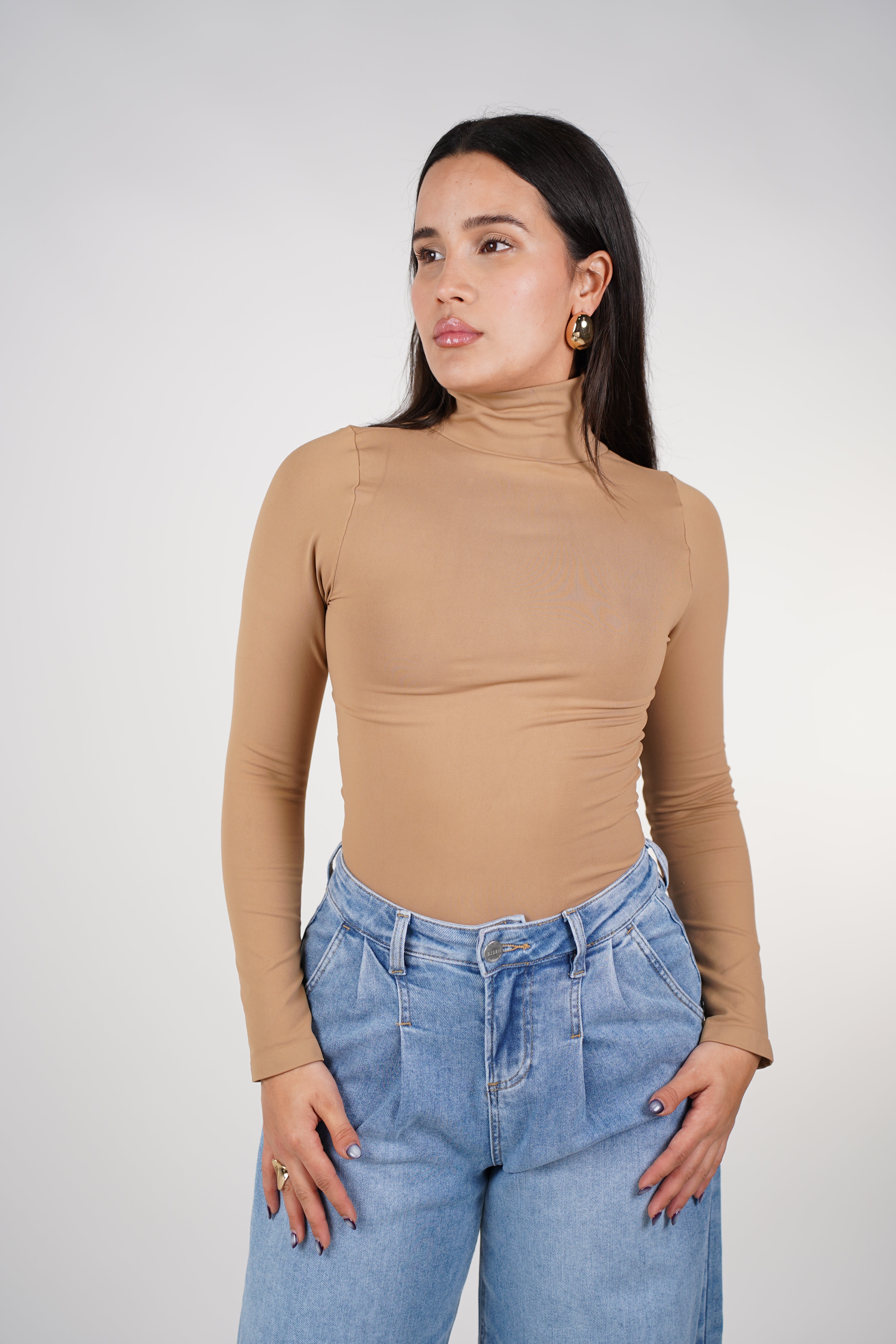 Tayla Basic Turtleneck Bodysuit – Sleek, Smooth & Essential