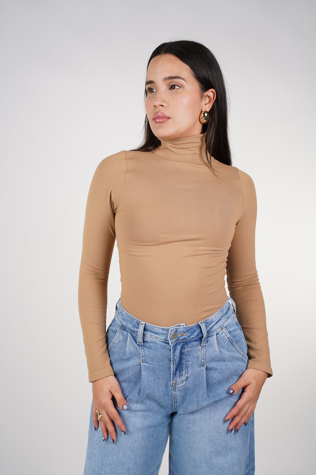 Tayla Basic Turtleneck Bodysuit – Sleek, Smooth & Essential