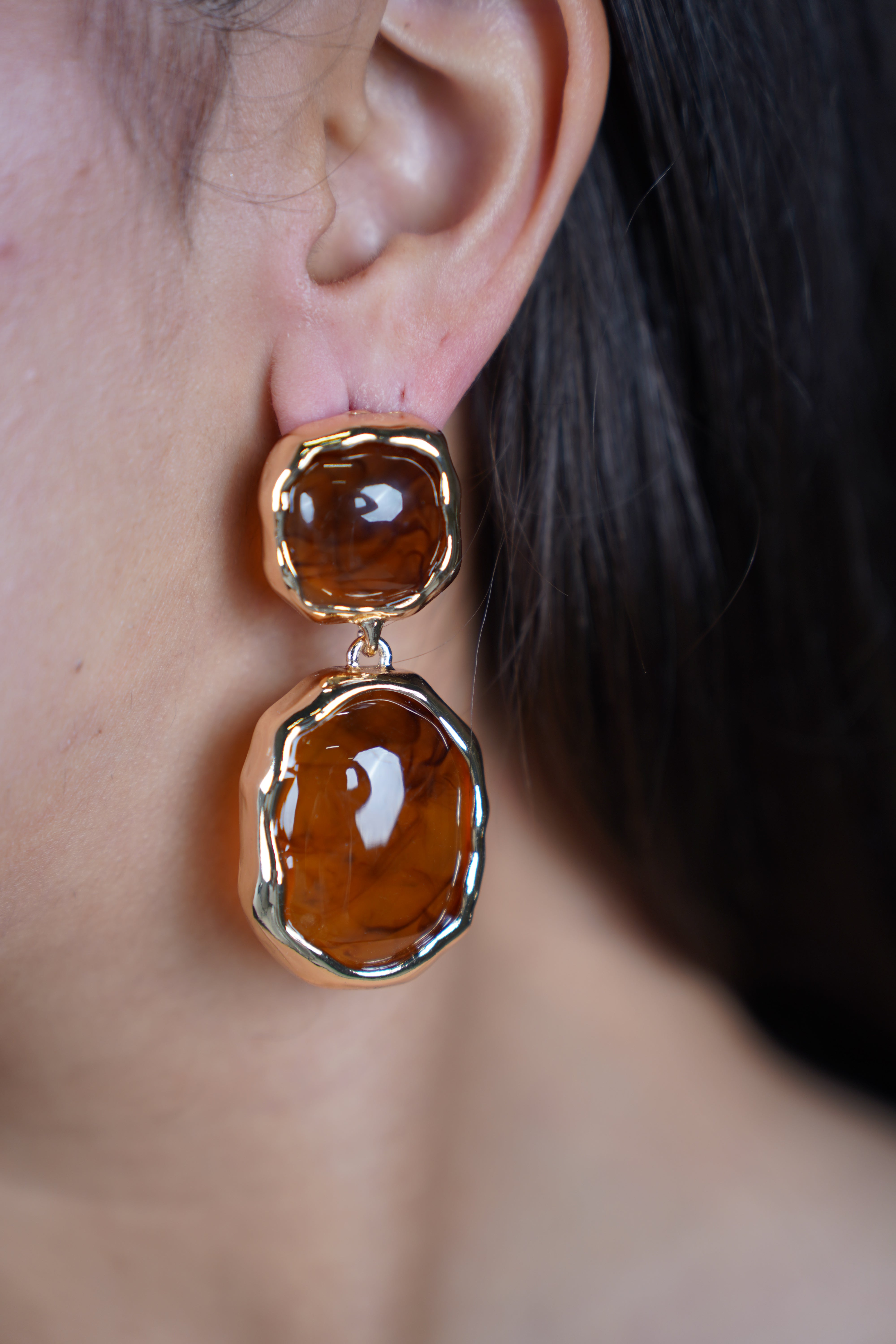 Novea Dangle Earrings – Elegant, Glossy & Luxe Statement