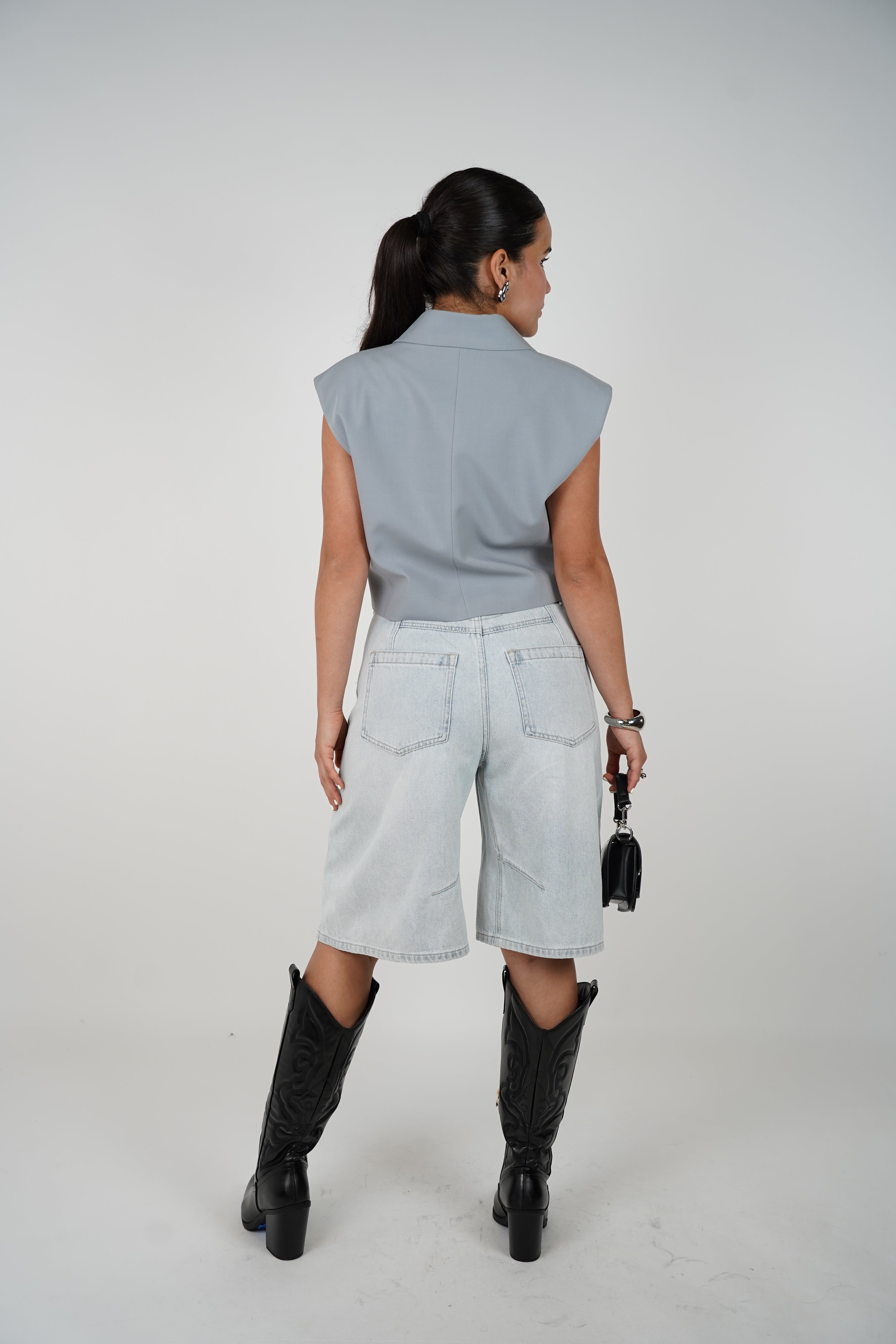 Ravel Bermuda – Cool-Toned Denim with Laidback Edge
