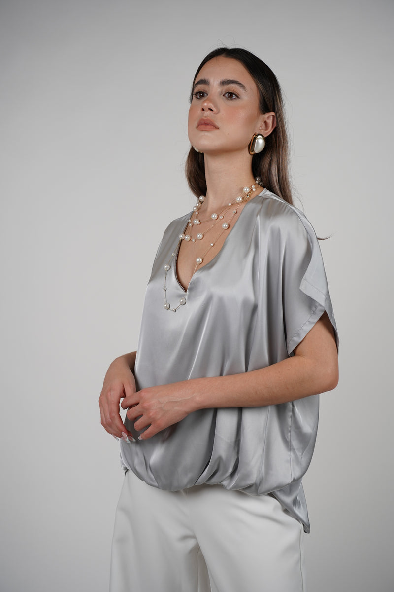 Juanita Silk Blouse – Effortless Elegance for Any Day