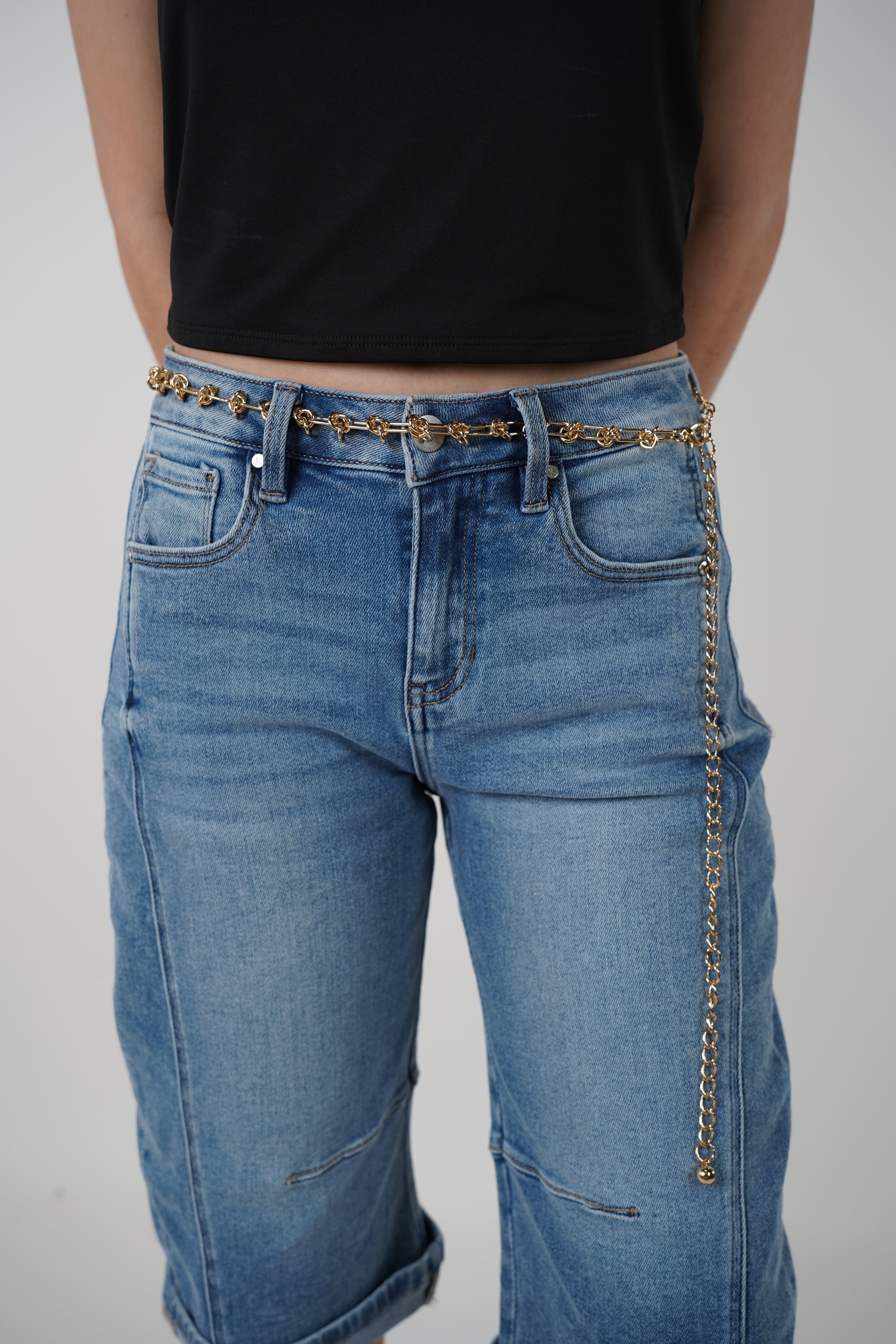 Visa Knot Chain Belt – Gold-Tone Statement Waist Chain