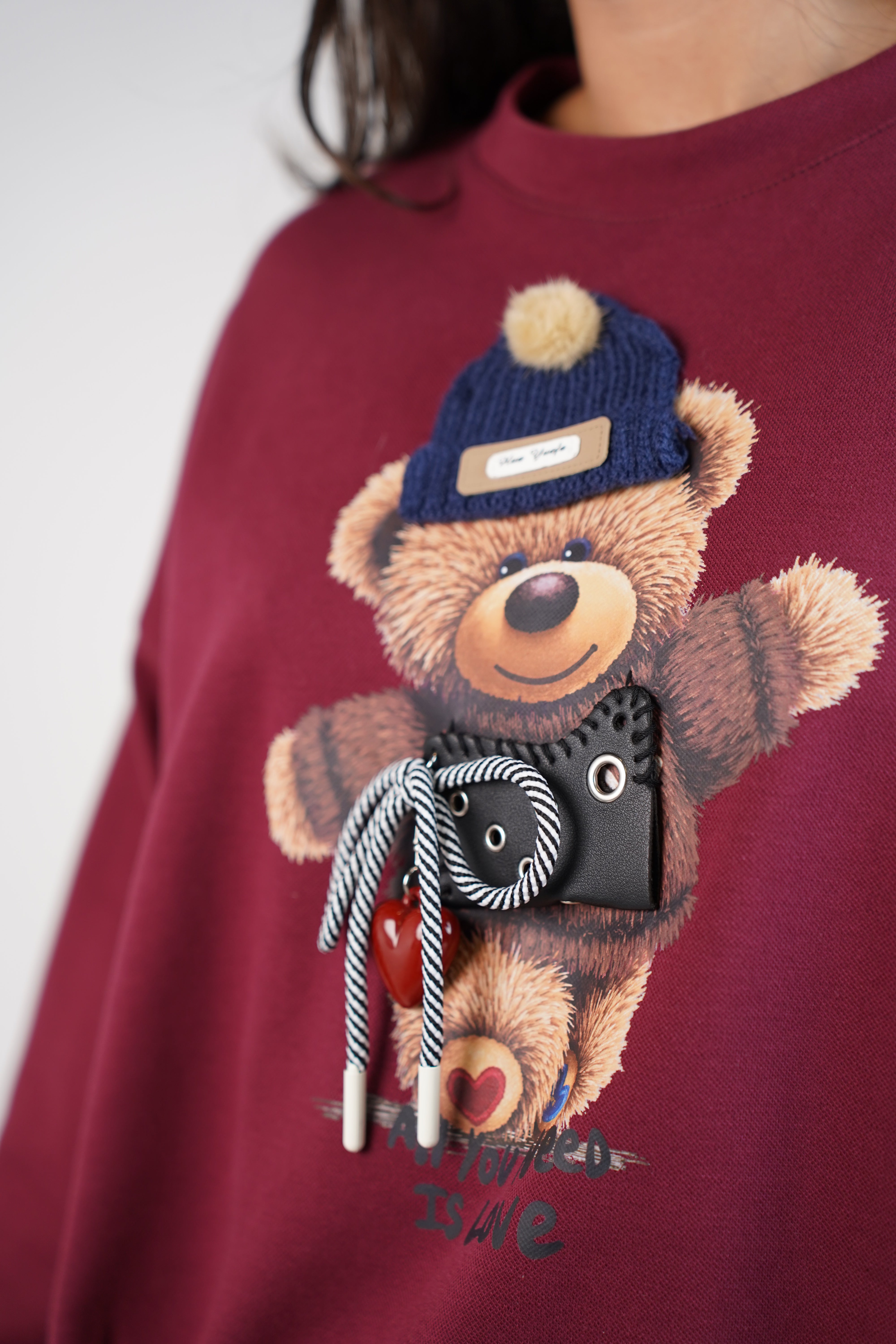 HoneyBear Heart Sweater – Sweet Cozy 3D Bear Graphic