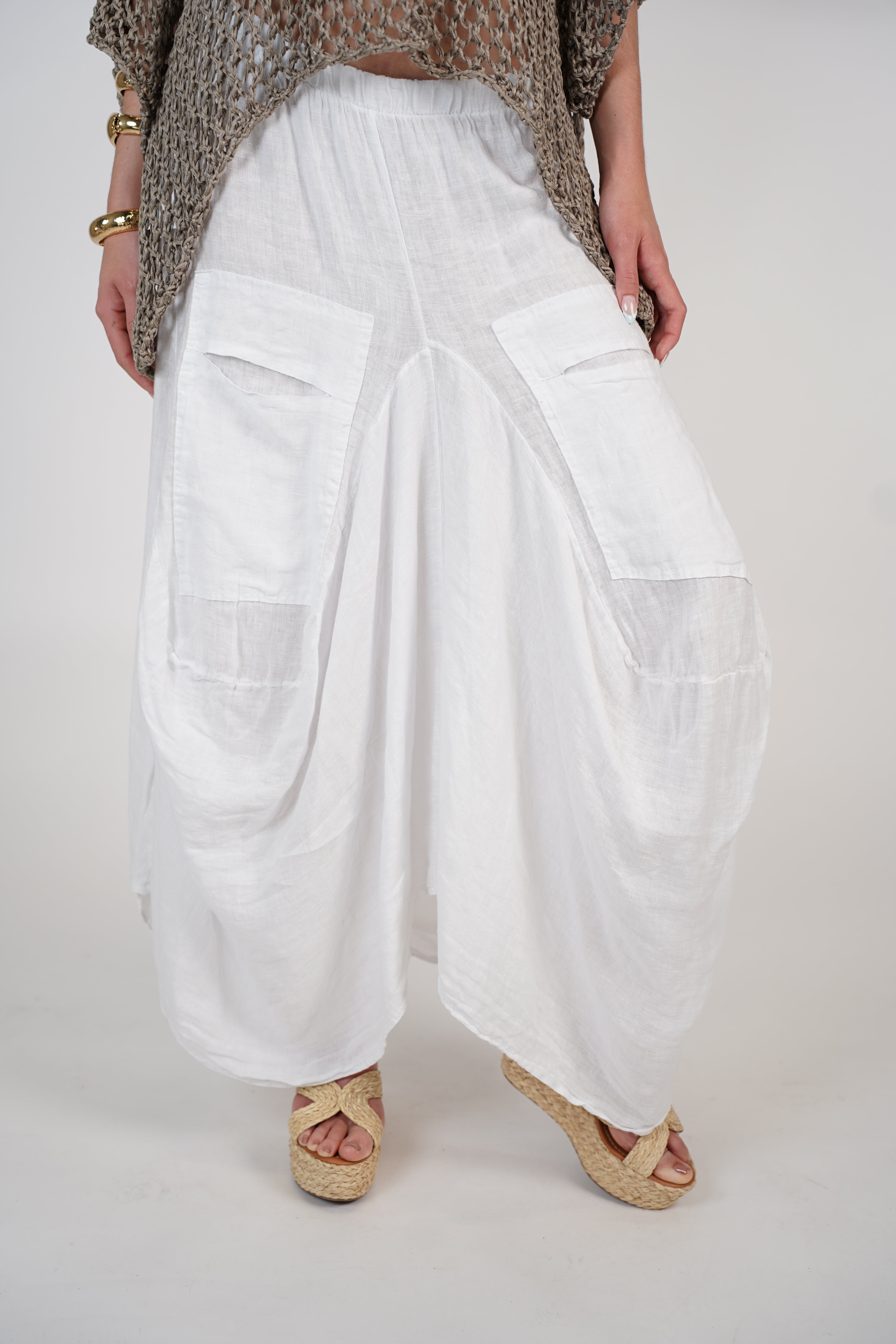 Yeli Linen Skirt – Flowy White Pocket Skirt, One Size
