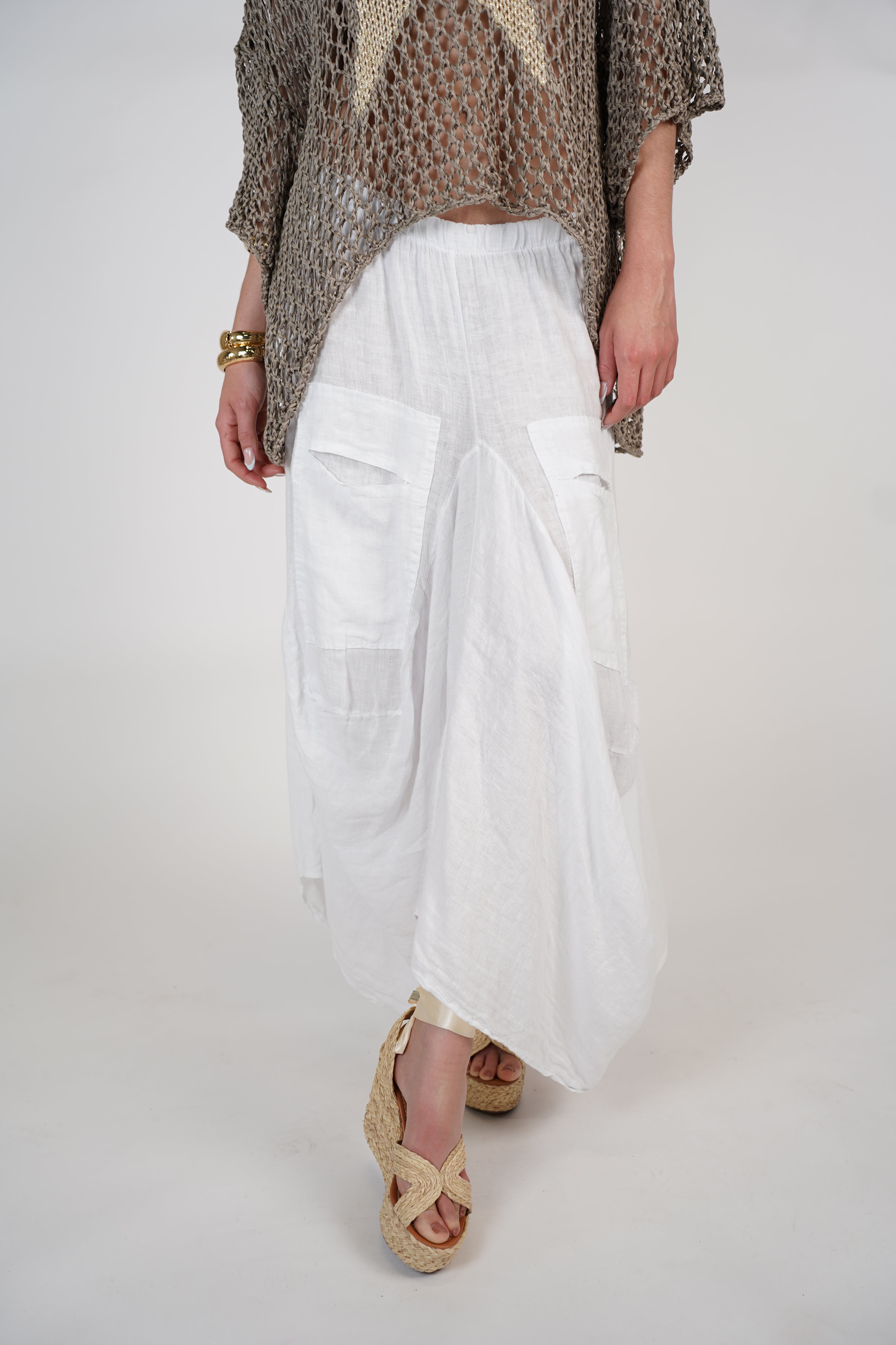 Yeli Linen Skirt – Flowy White Pocket Skirt, One Size