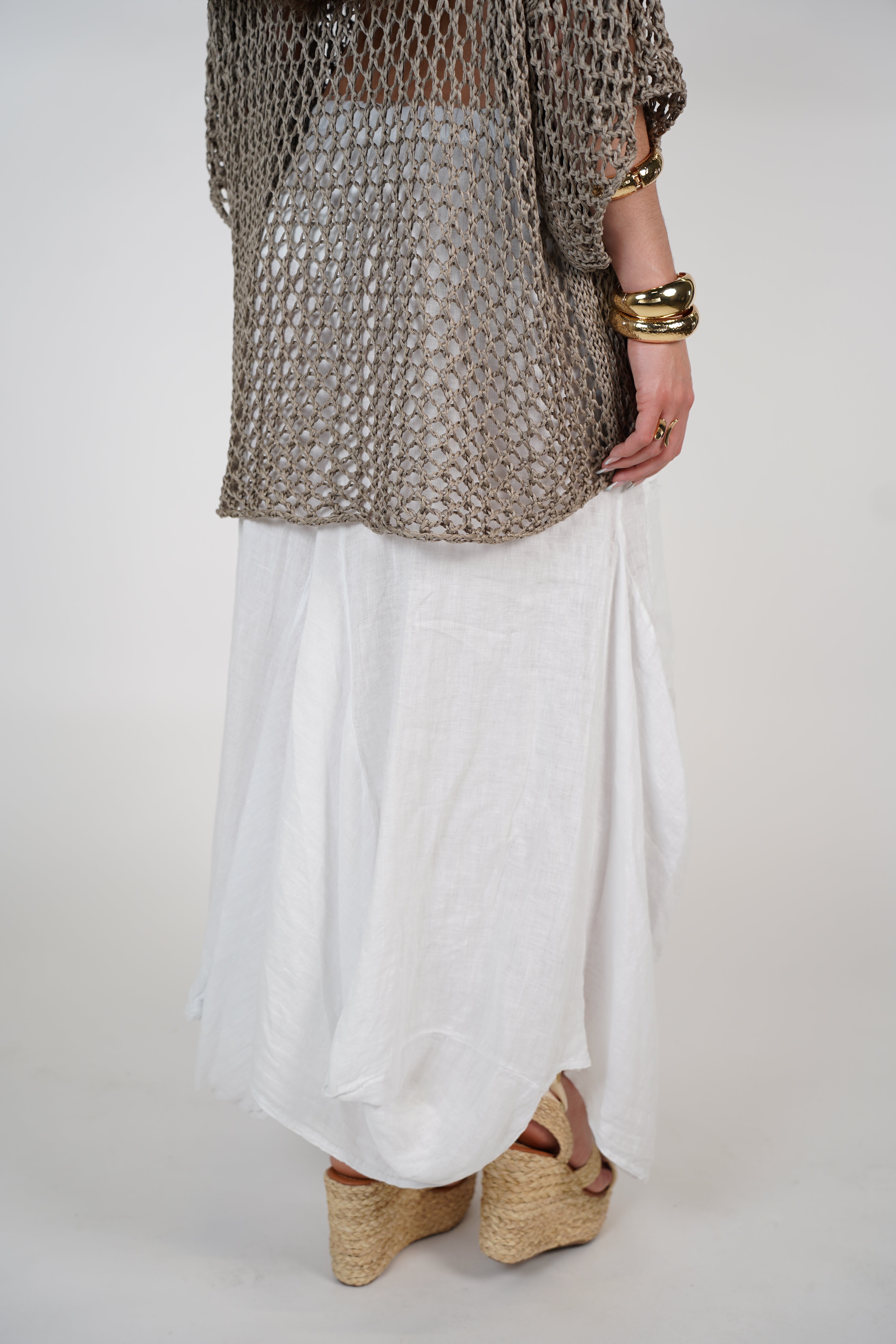 Yeli Linen Skirt – Flowy White Pocket Skirt, One Size