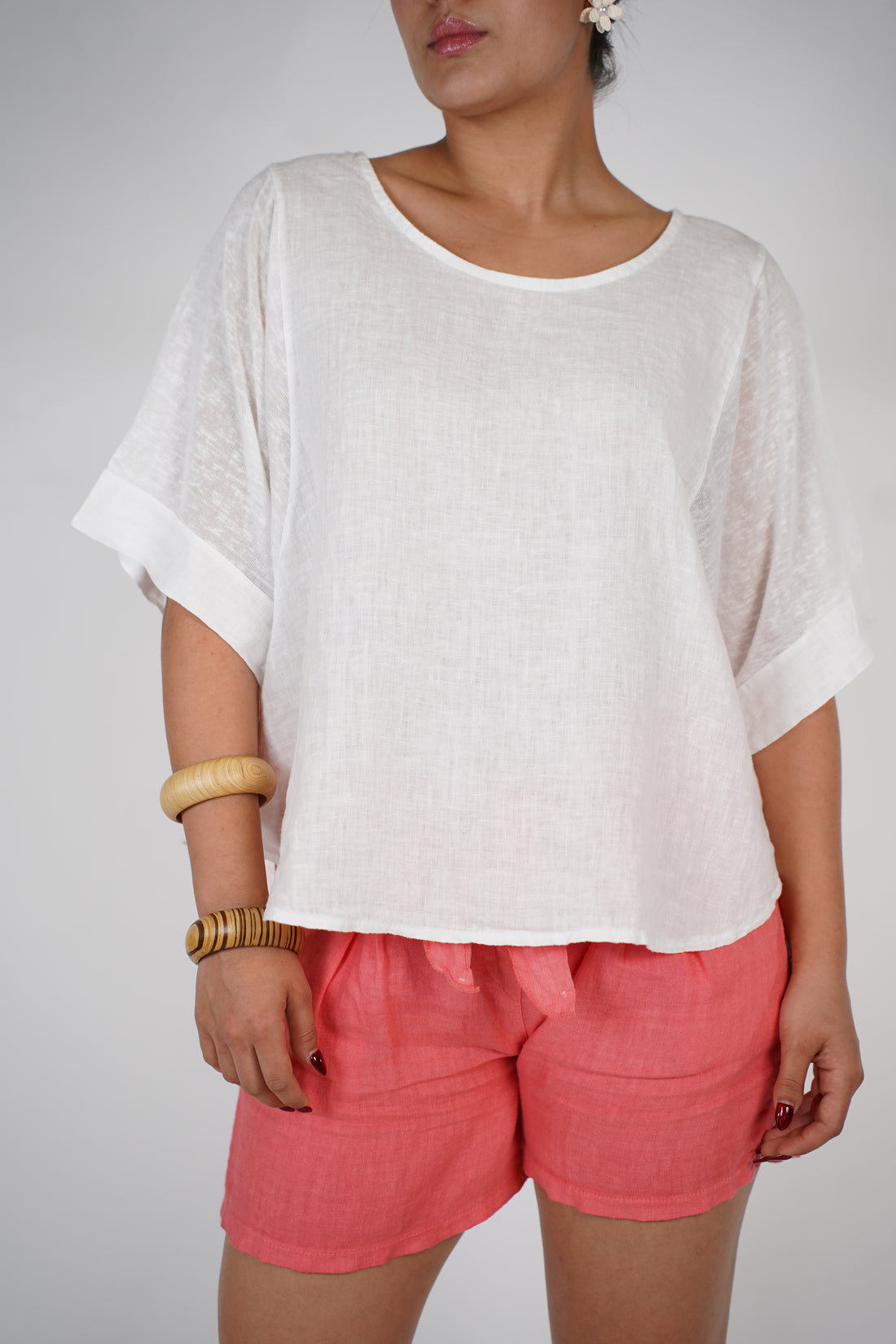 Evara Soft Top – Relaxed Blue Linen-Blend Blouse