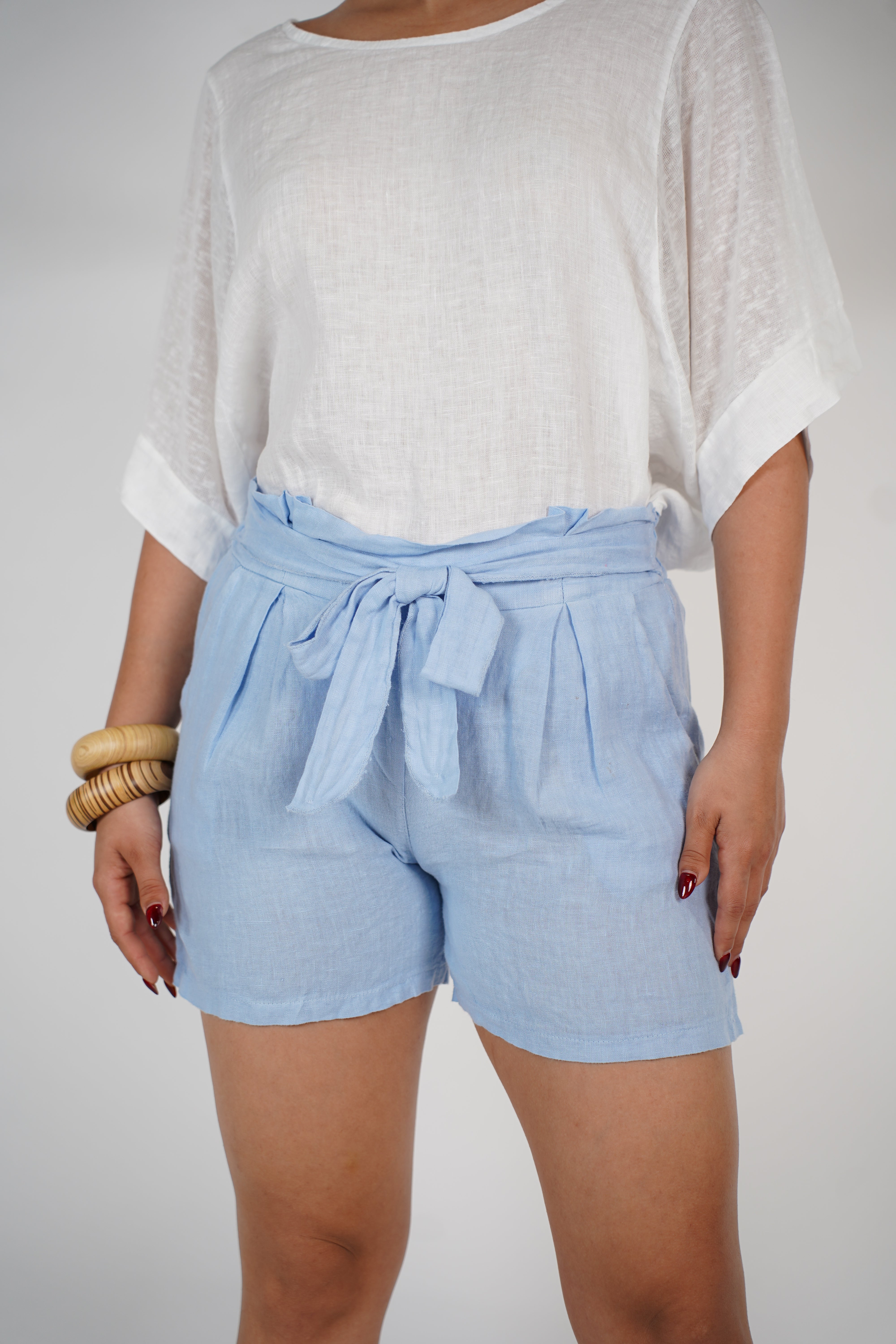 Suma Linen Shorts – Tie-Waist Comfort in Earthy Neutrals