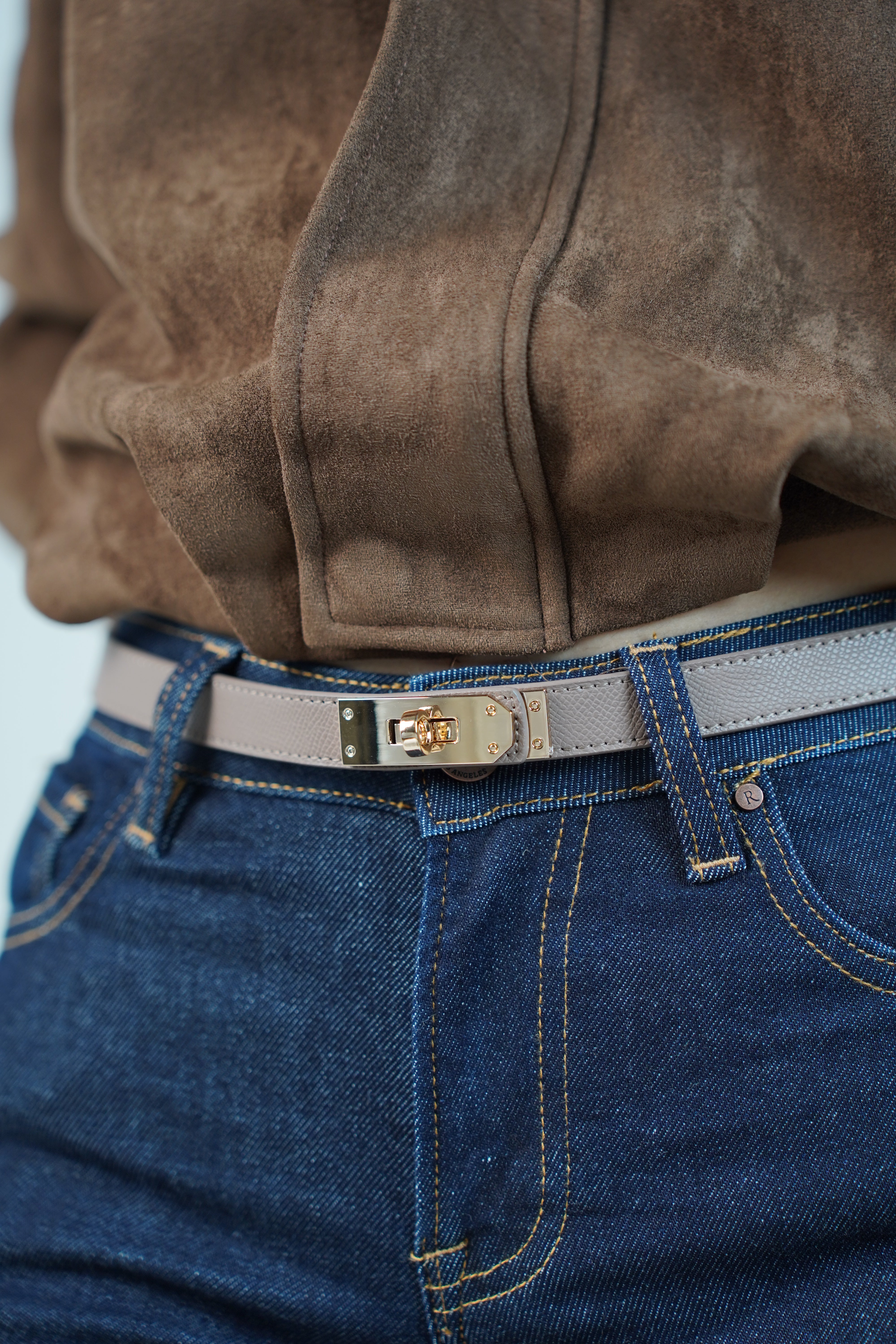 Lavina Belt – Sleek Lock-Detail Classic Waist Belt