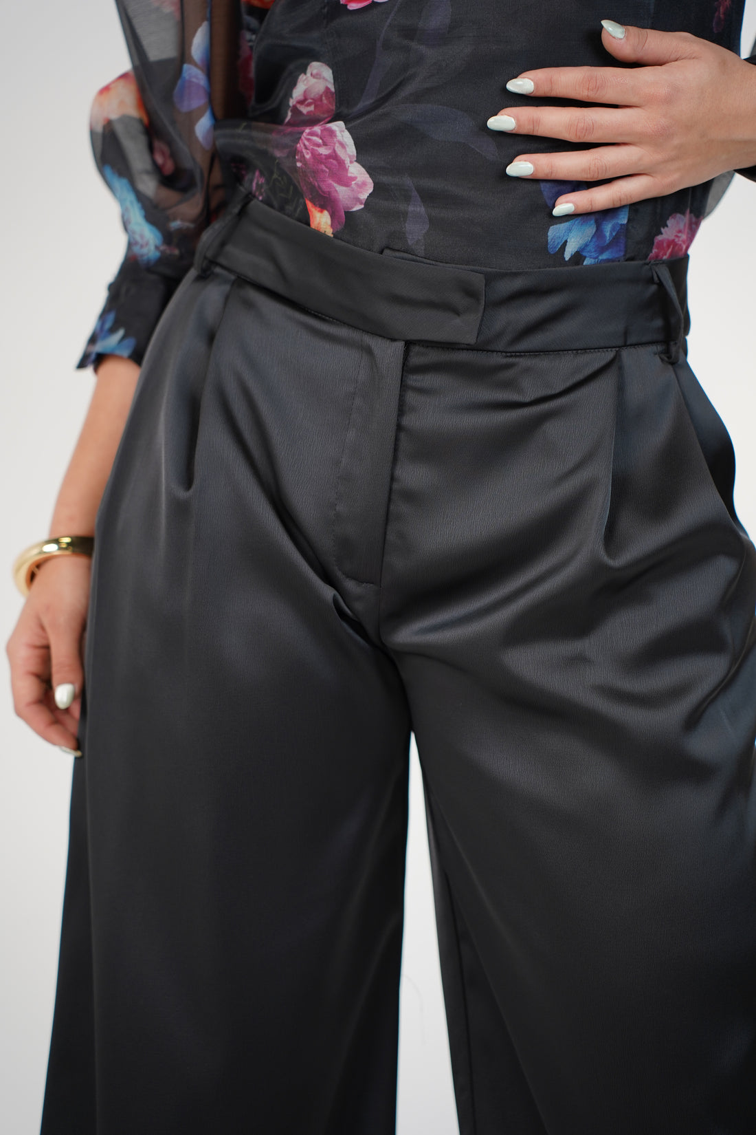 Virezza Satin Effect Wideleg Pants – Luxe Flow Statement Trousers