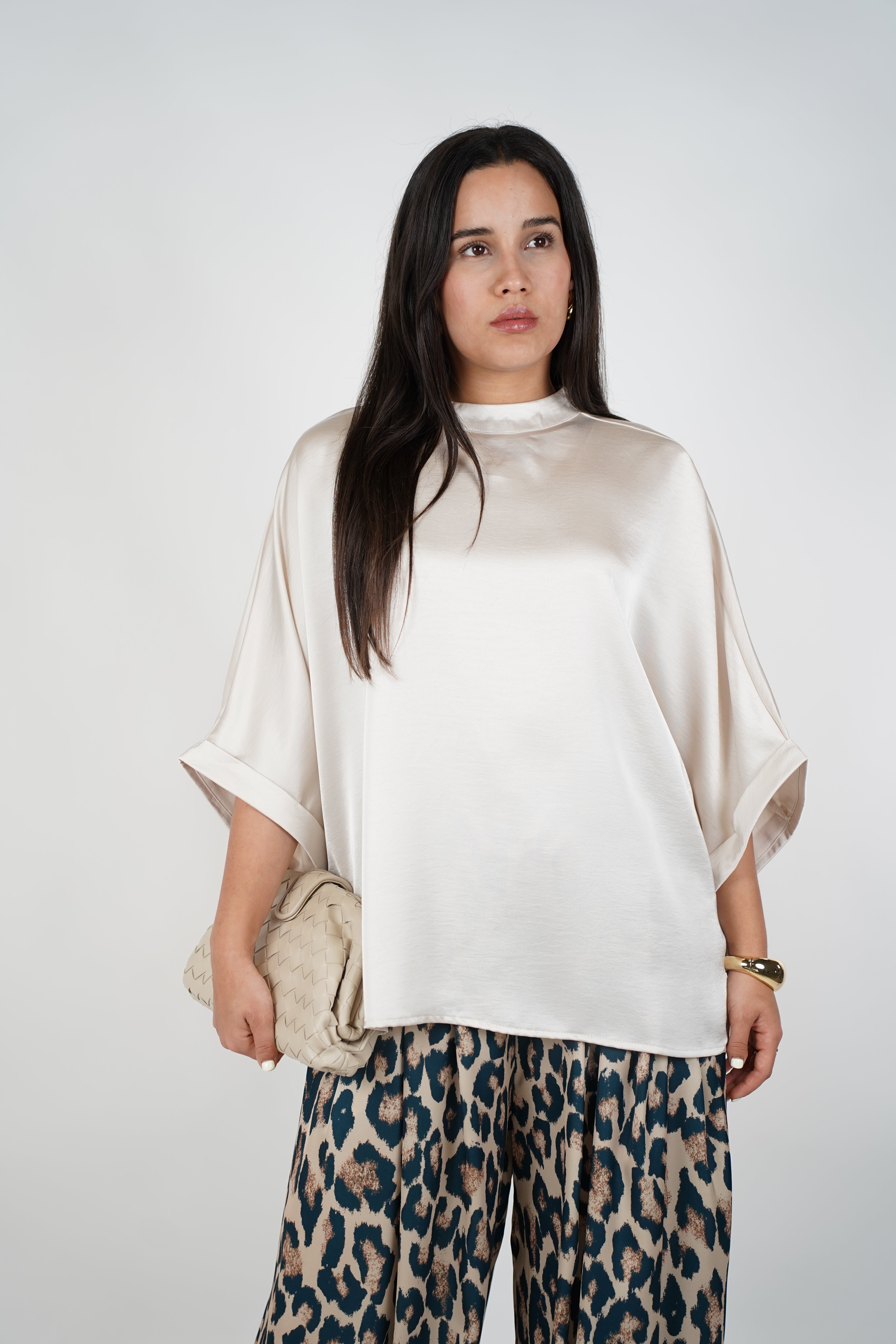 Vexira Oversized Blouse – Effortless Elegance in Luxe Black Satin