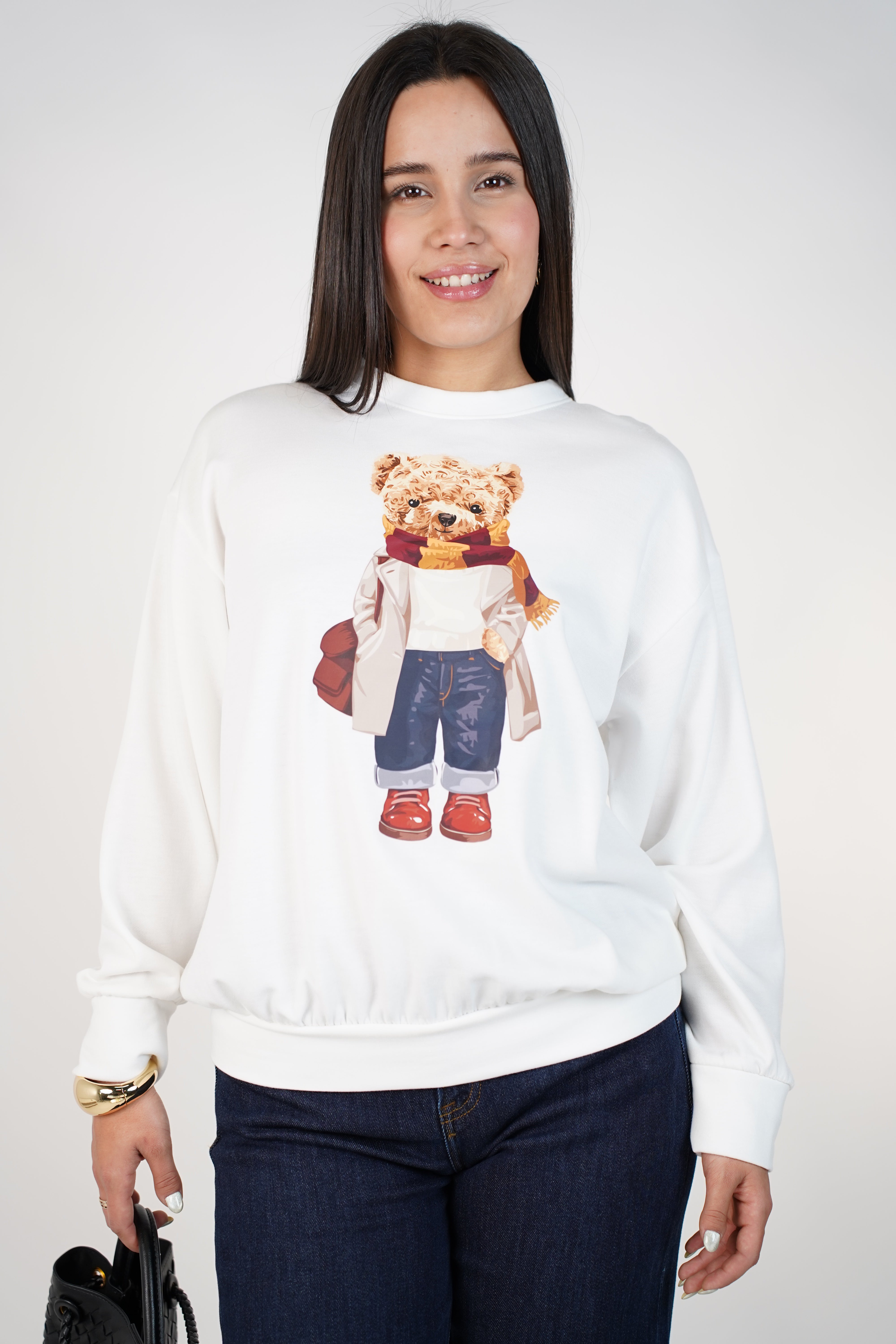 Calvera Bear Sweater – Cozy Graphic Bear Pullover