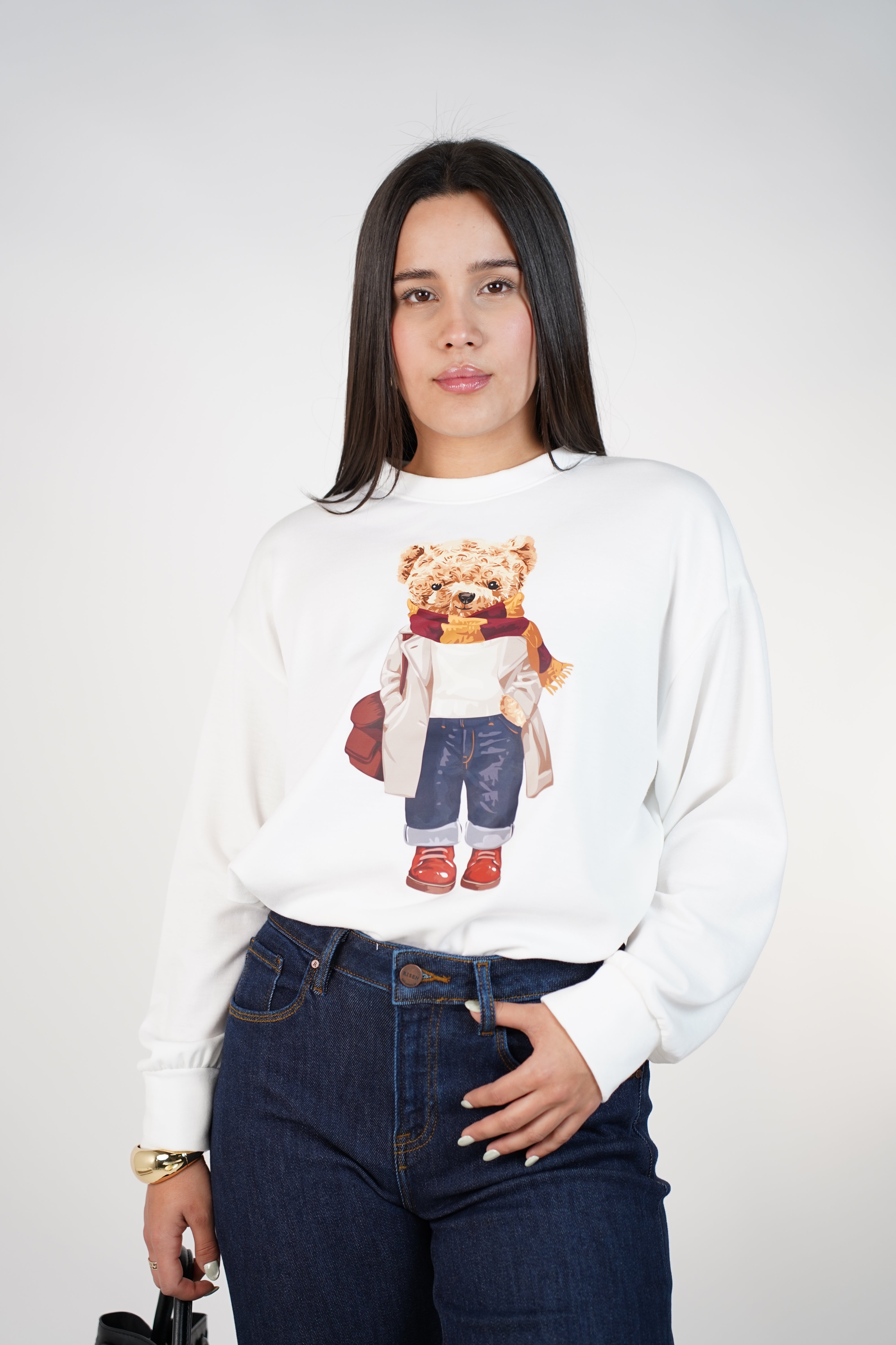 Calvera Bear Sweater – Cozy Graphic Bear Pullover