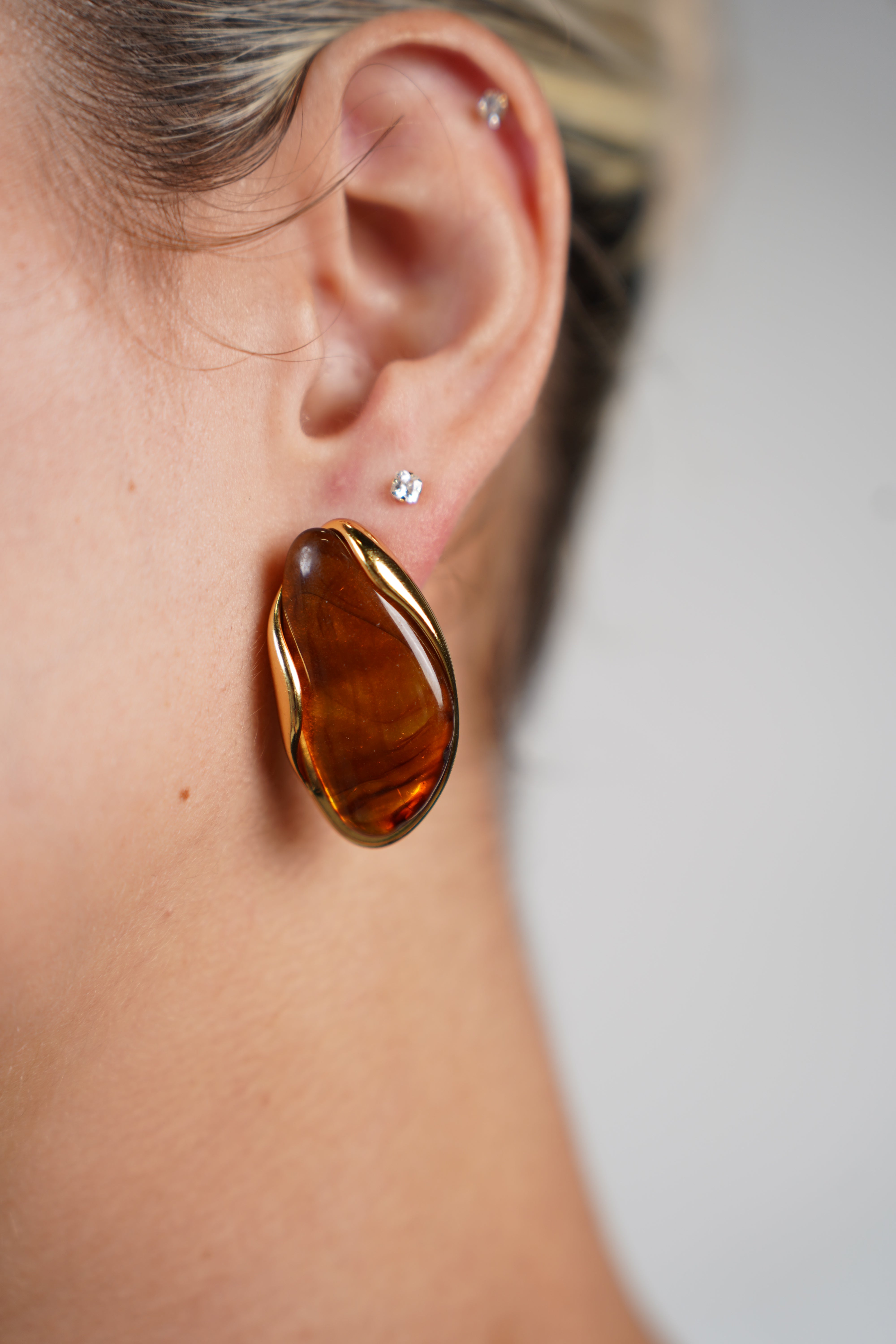 Ornix Marble Earrings – Sculpted Elegance in Marbled Finish