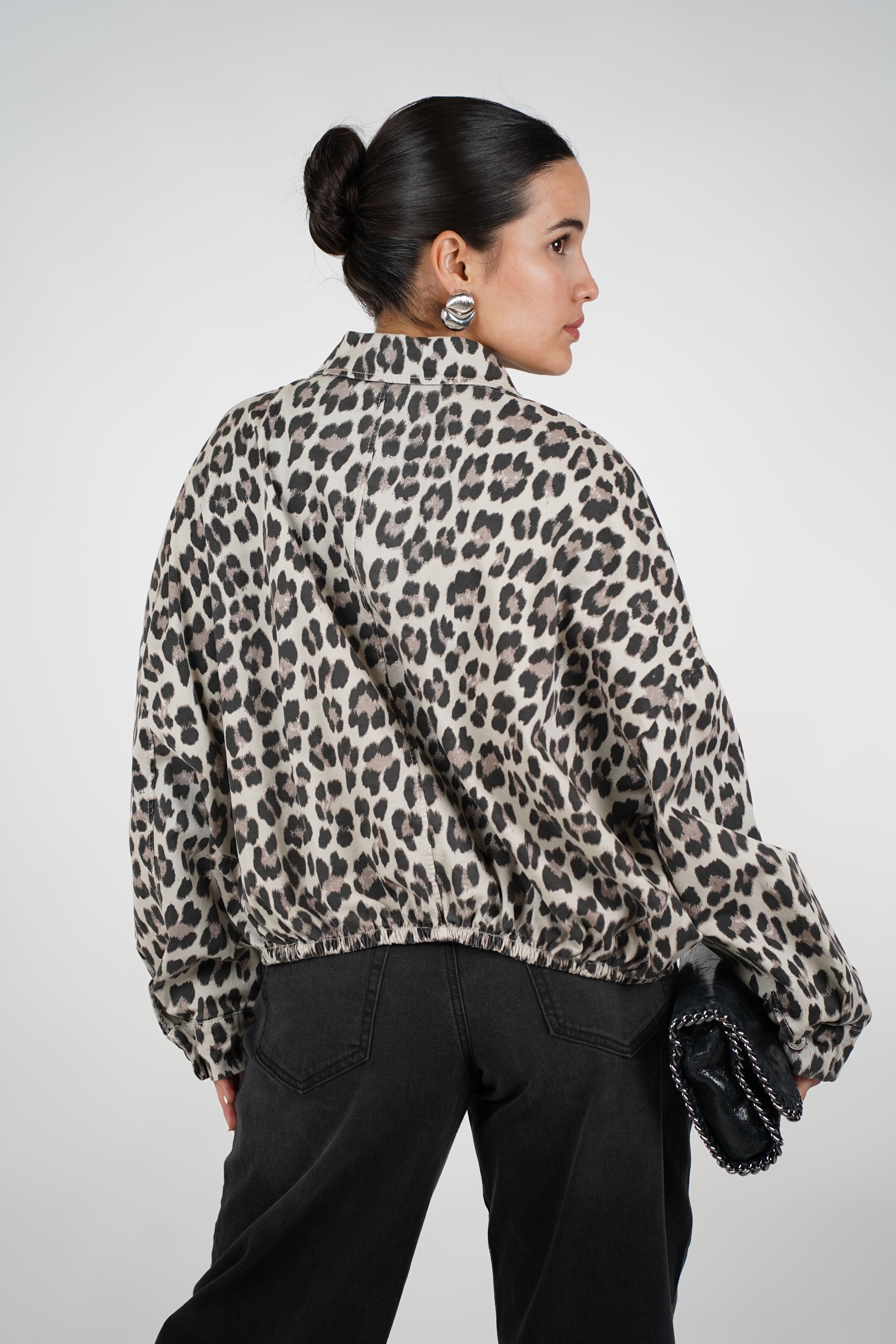 Risa Leopard Jacket – Bold, Oversized & Fiercely Chic