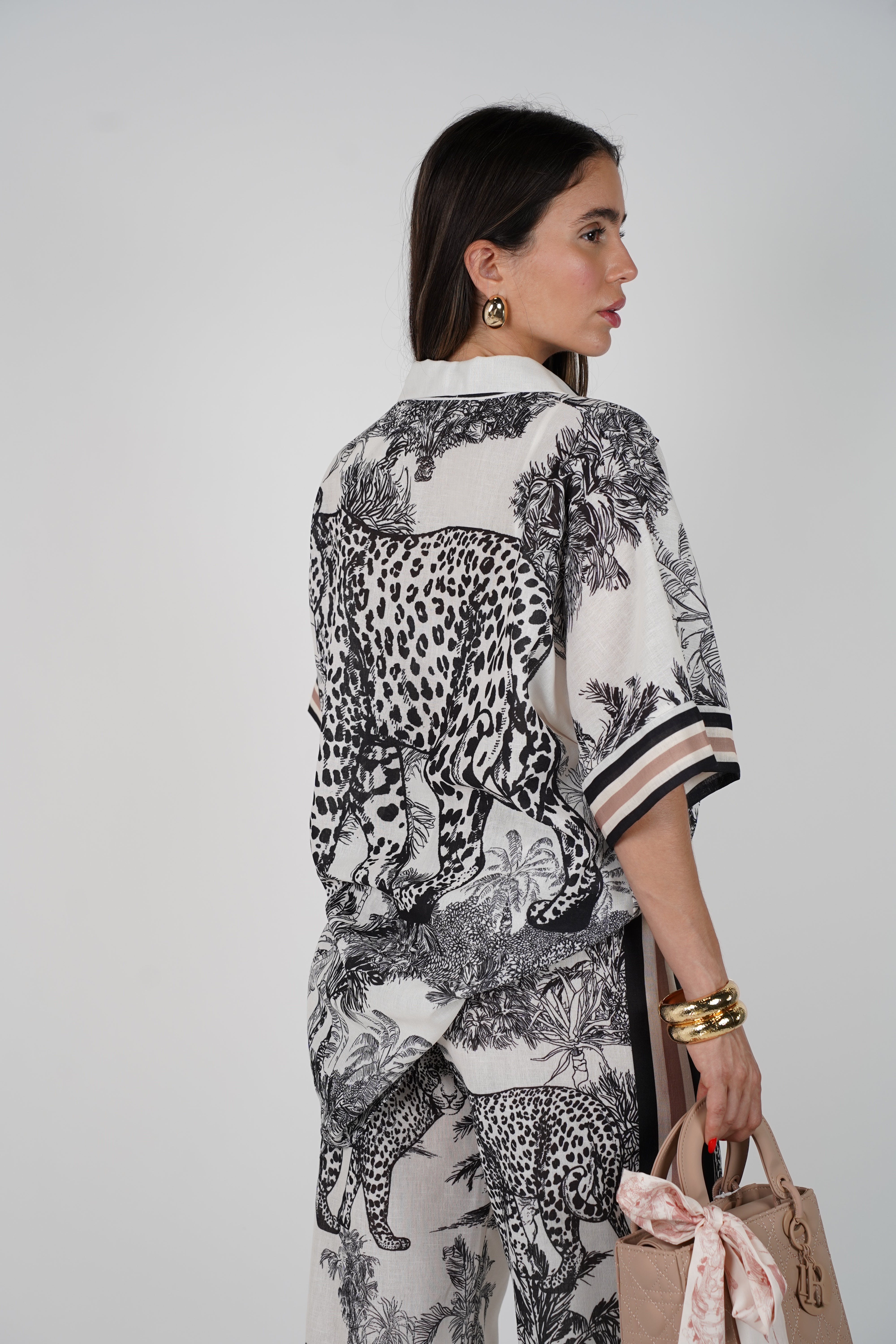 Kanel Stamped Linen Pants Set – Effortlessly Bold Safari Style