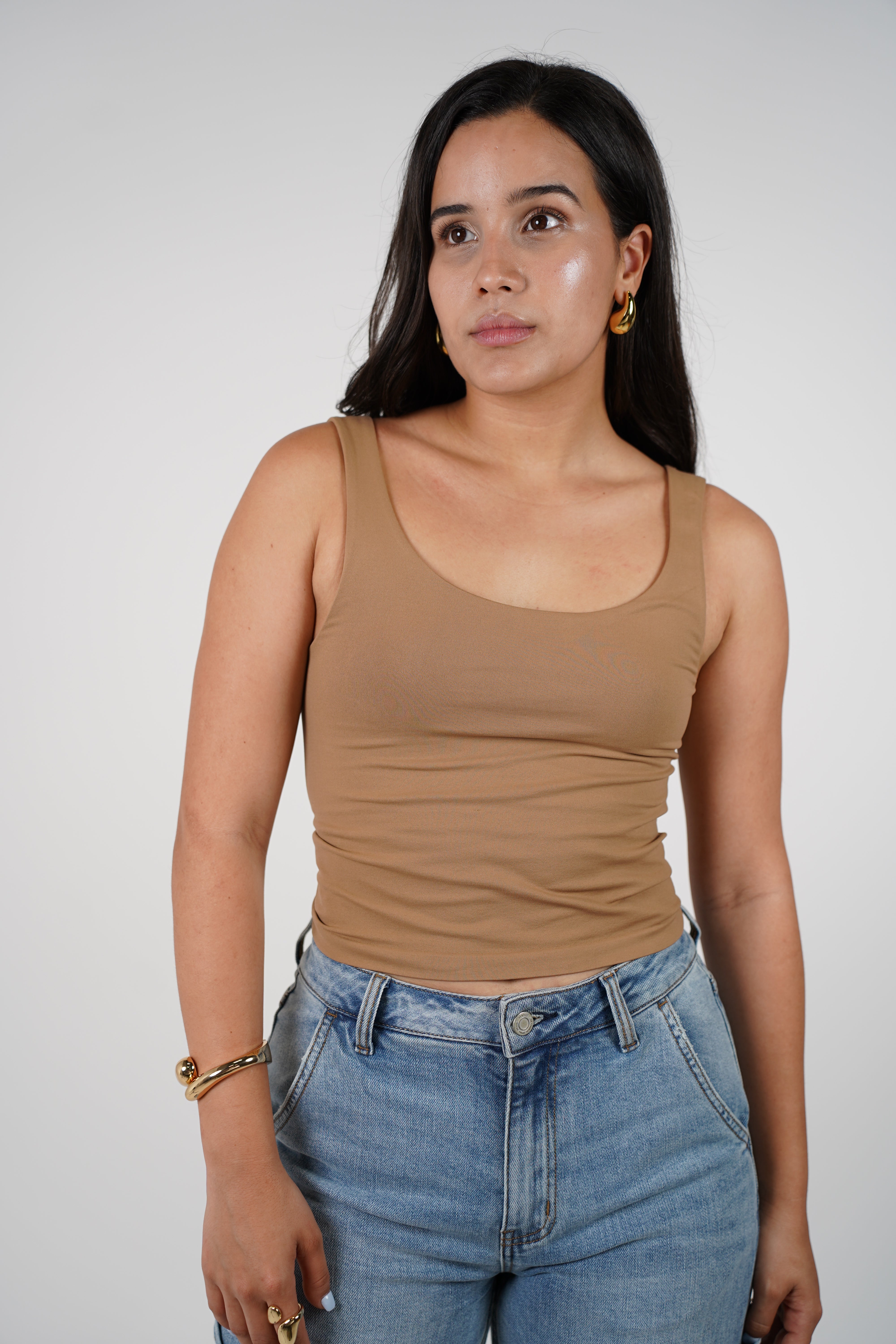 Hela Tank Crop Top – Soft Stretch Basics You’ll Live In