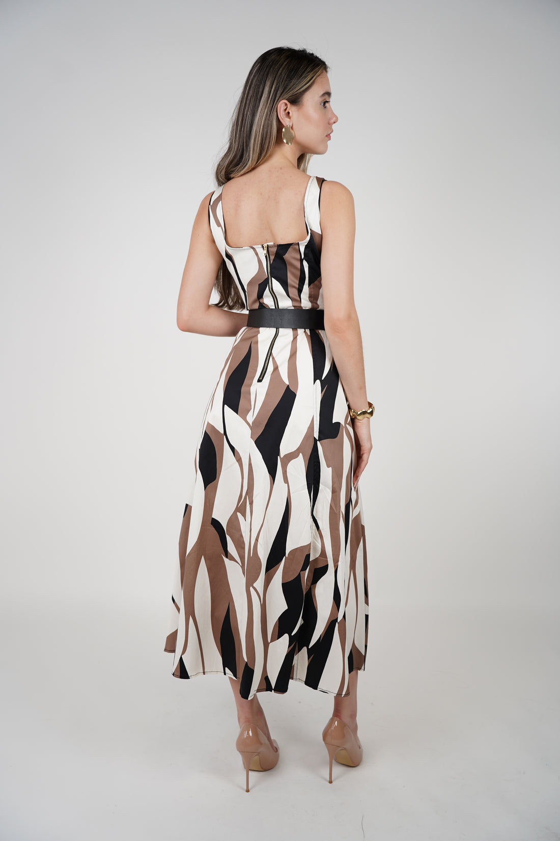 Mavea Belted Maxi Dress – Bold, Flowy, and Flattering