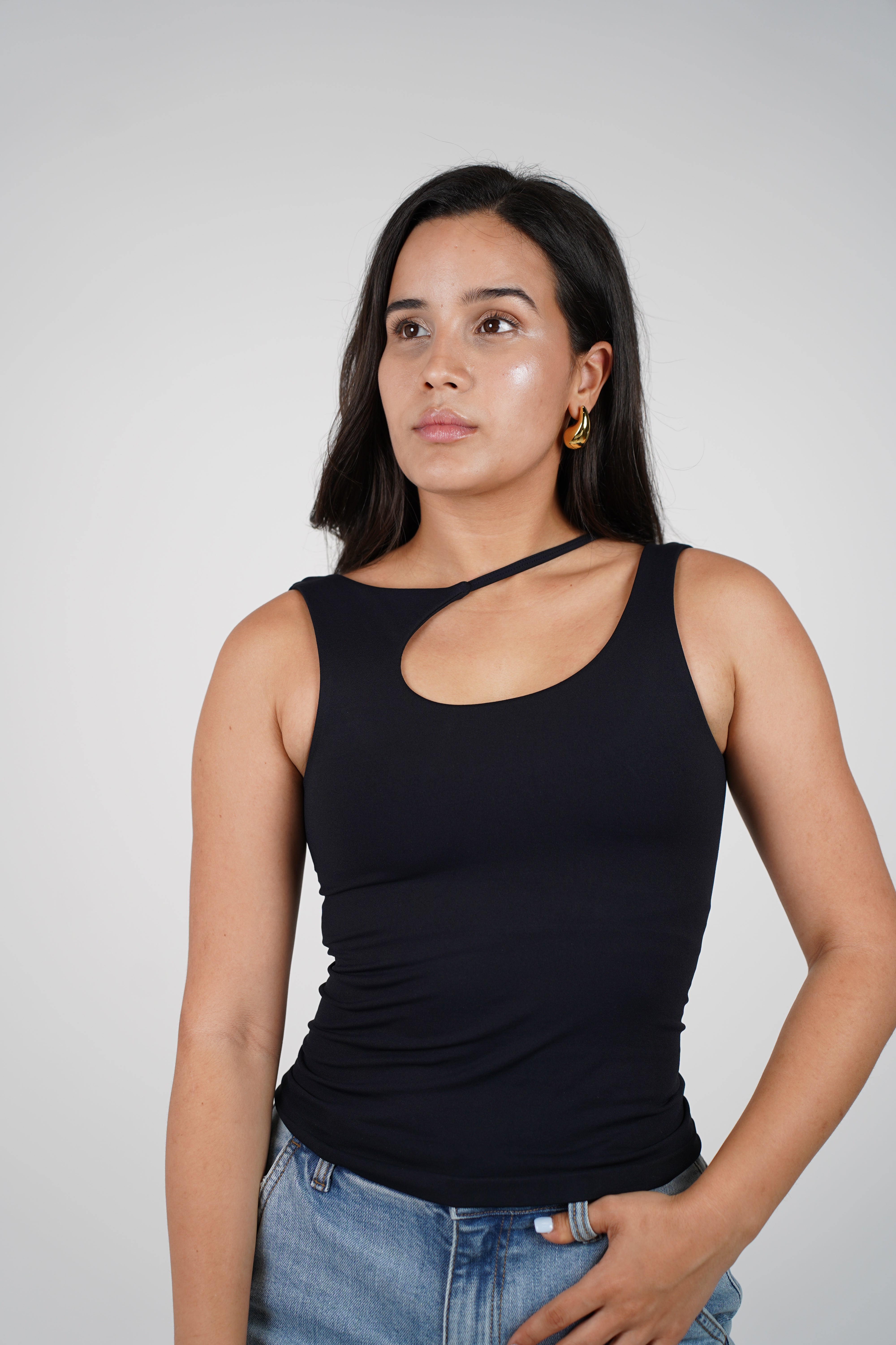 Zalix Asymmetrical Basic Top – Modern Twist, Everyday Comfort