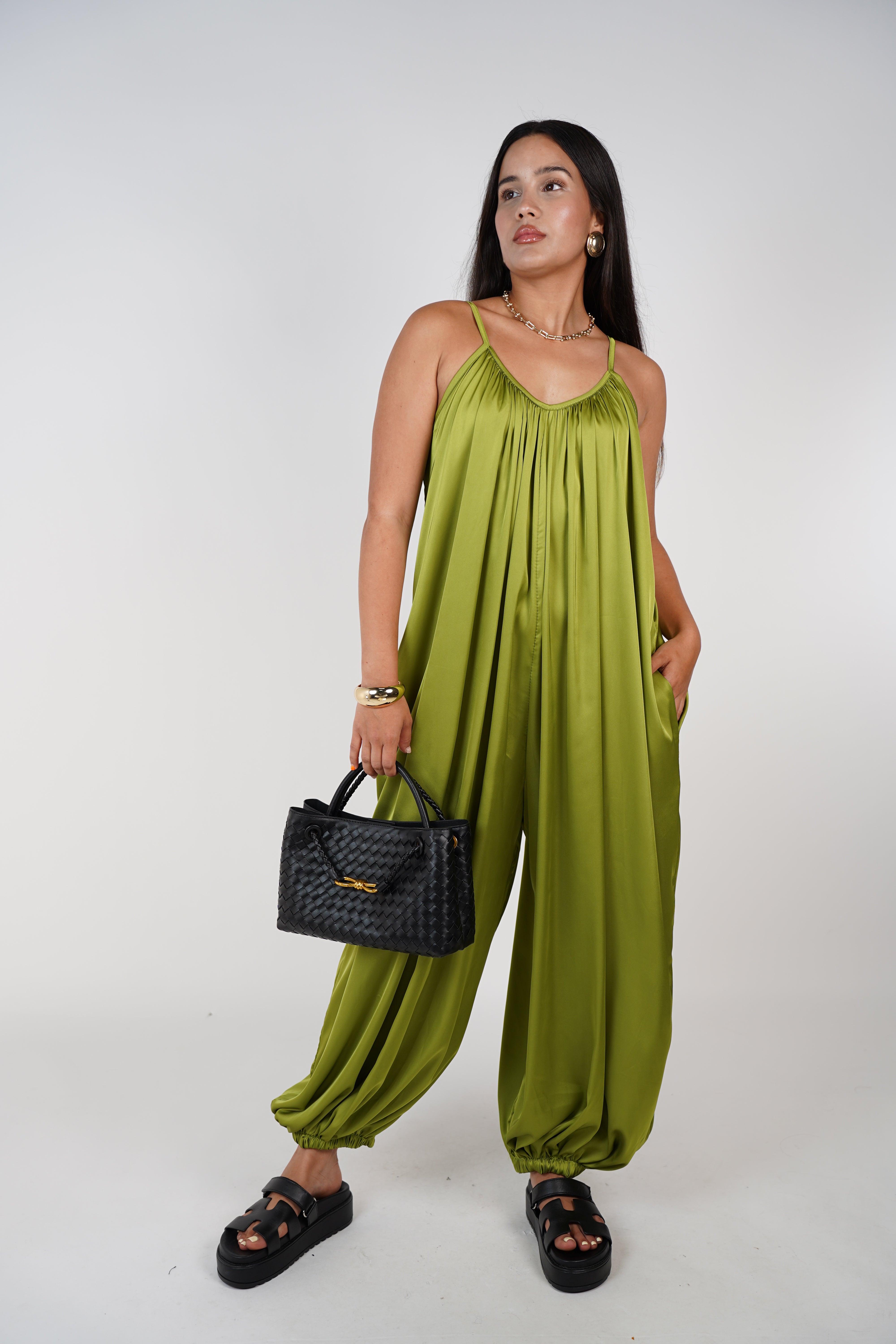Yomi Aladin Satin Jumpsuit – Relaxed Glamour in Every Step