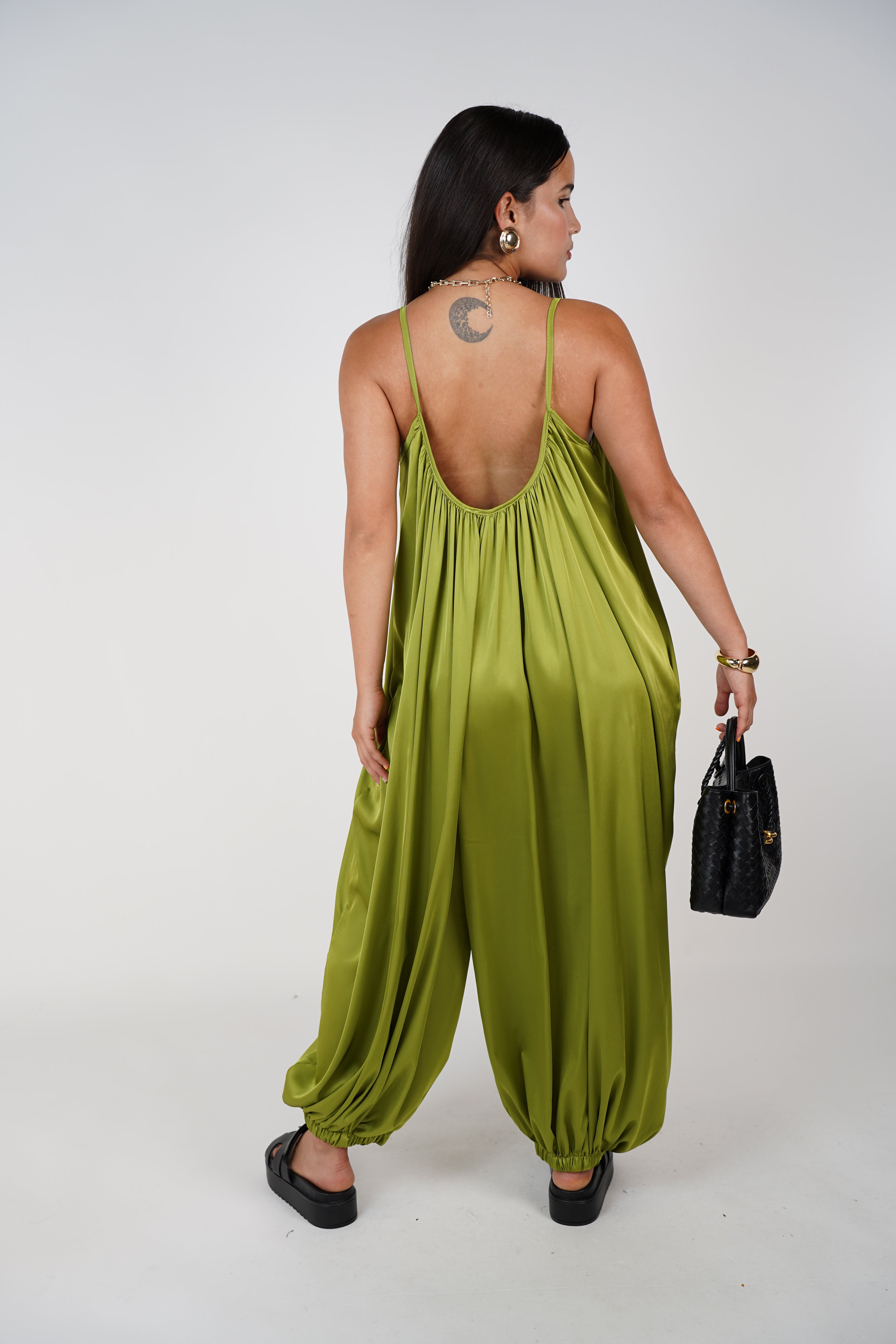 Yomi Aladin Satin Jumpsuit – Relaxed Glamour in Every Step