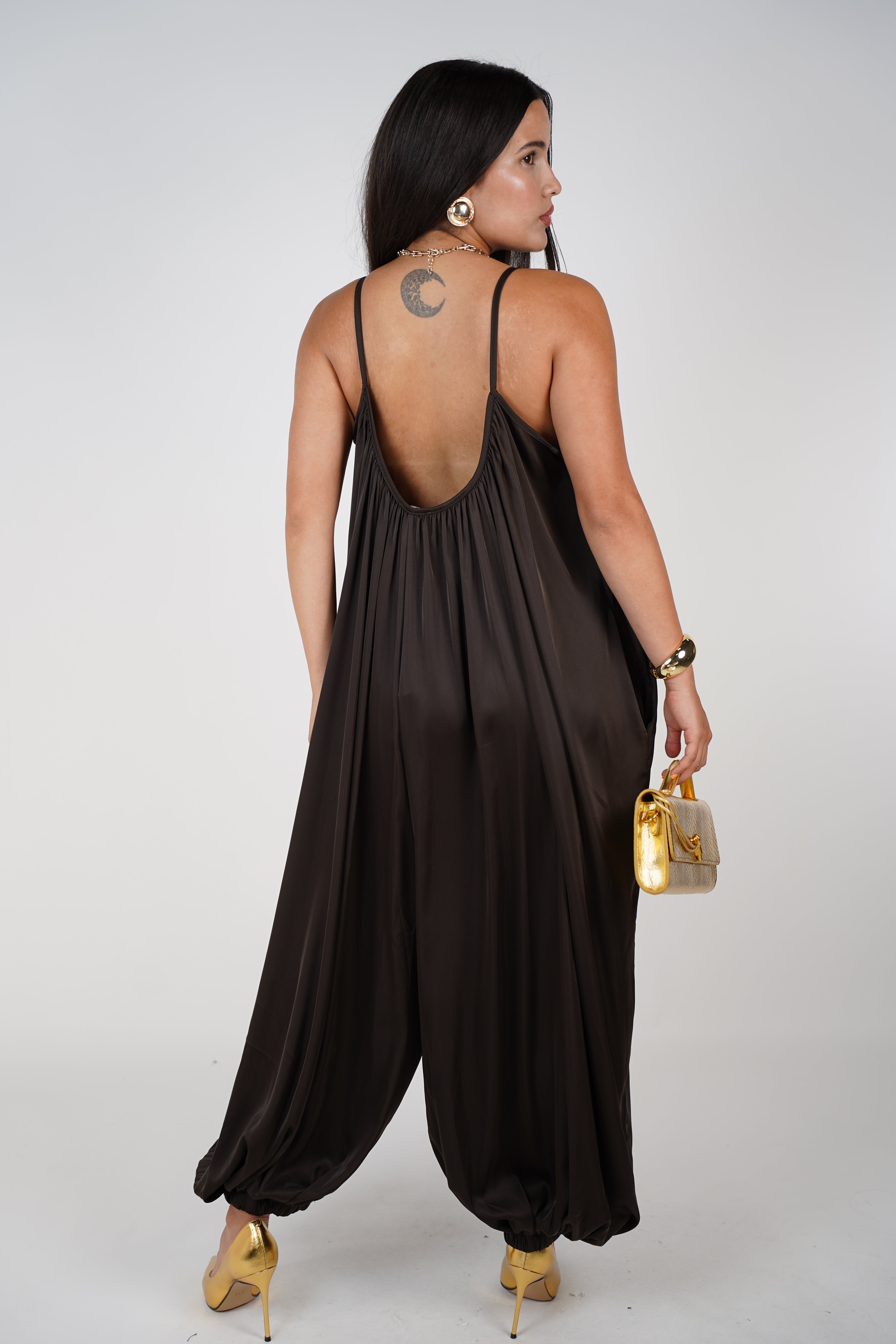 Yomi Aladin Satin Jumpsuit – Relaxed Glamour in Every Step