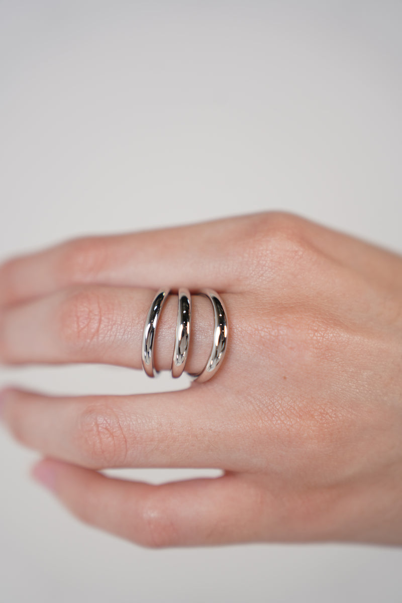 Maviz Chunky Ring – Triple-Band Silver Statement Ring