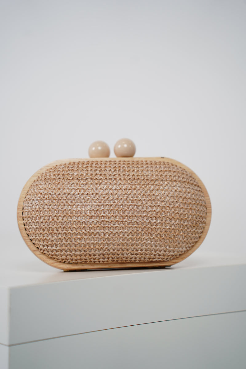 Yelyz Beach Clutch – Natural Texture, Elevated Style
