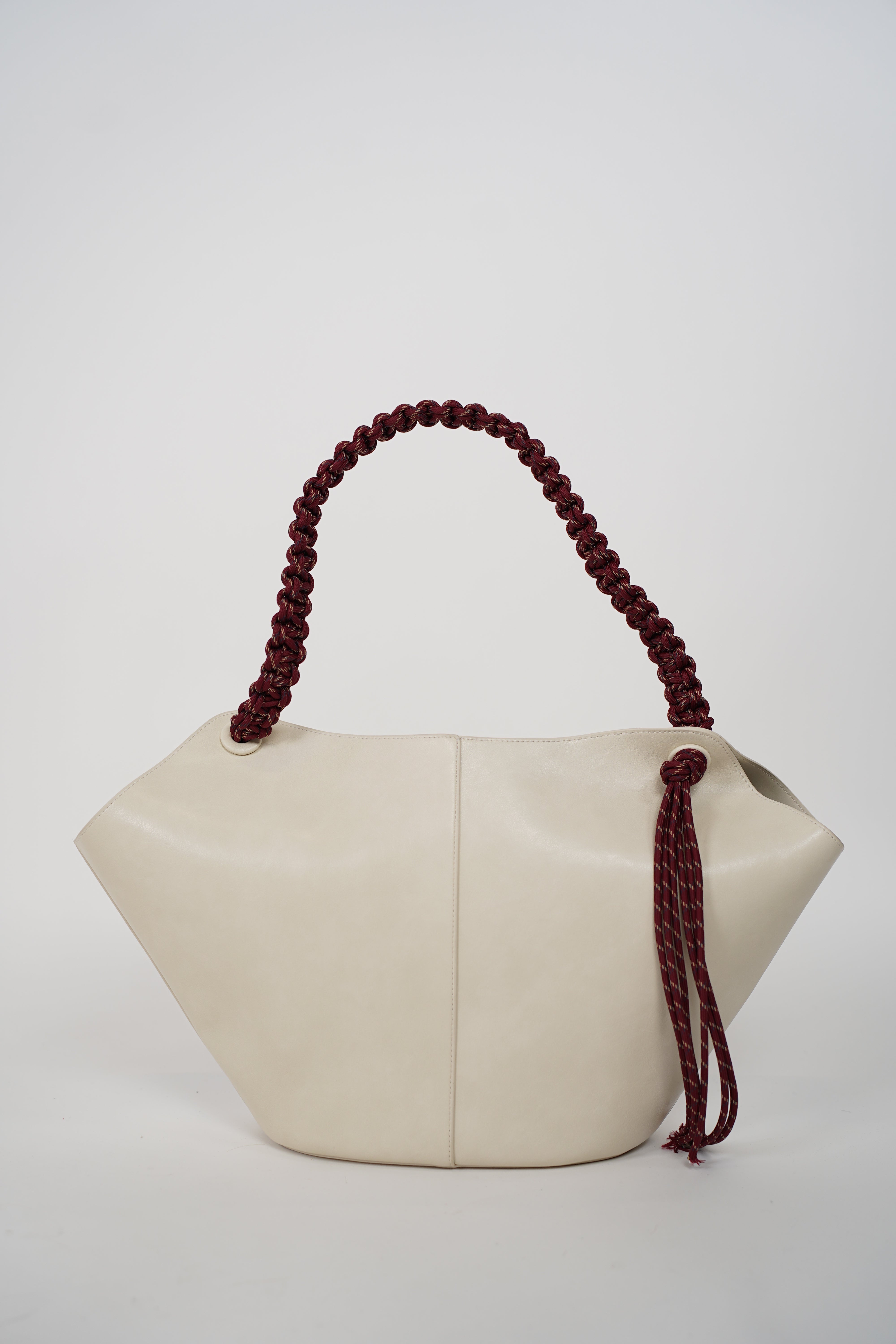 Naylen Tote Bags – Sculptural Style Meets Effortless Function